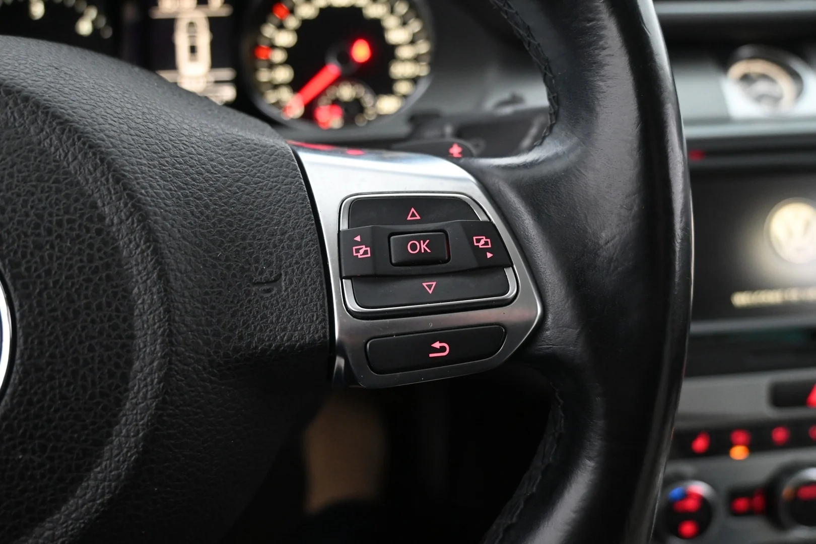 Car Image - 1ilhH0HmAU6Qu5ZyRnpV0j