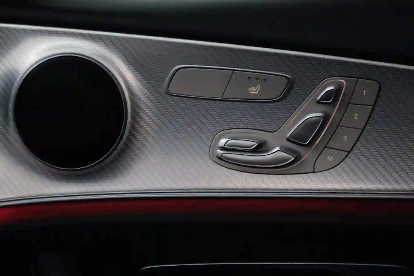 Car Image - 5BMAkzcYoec3y307NCVkXt