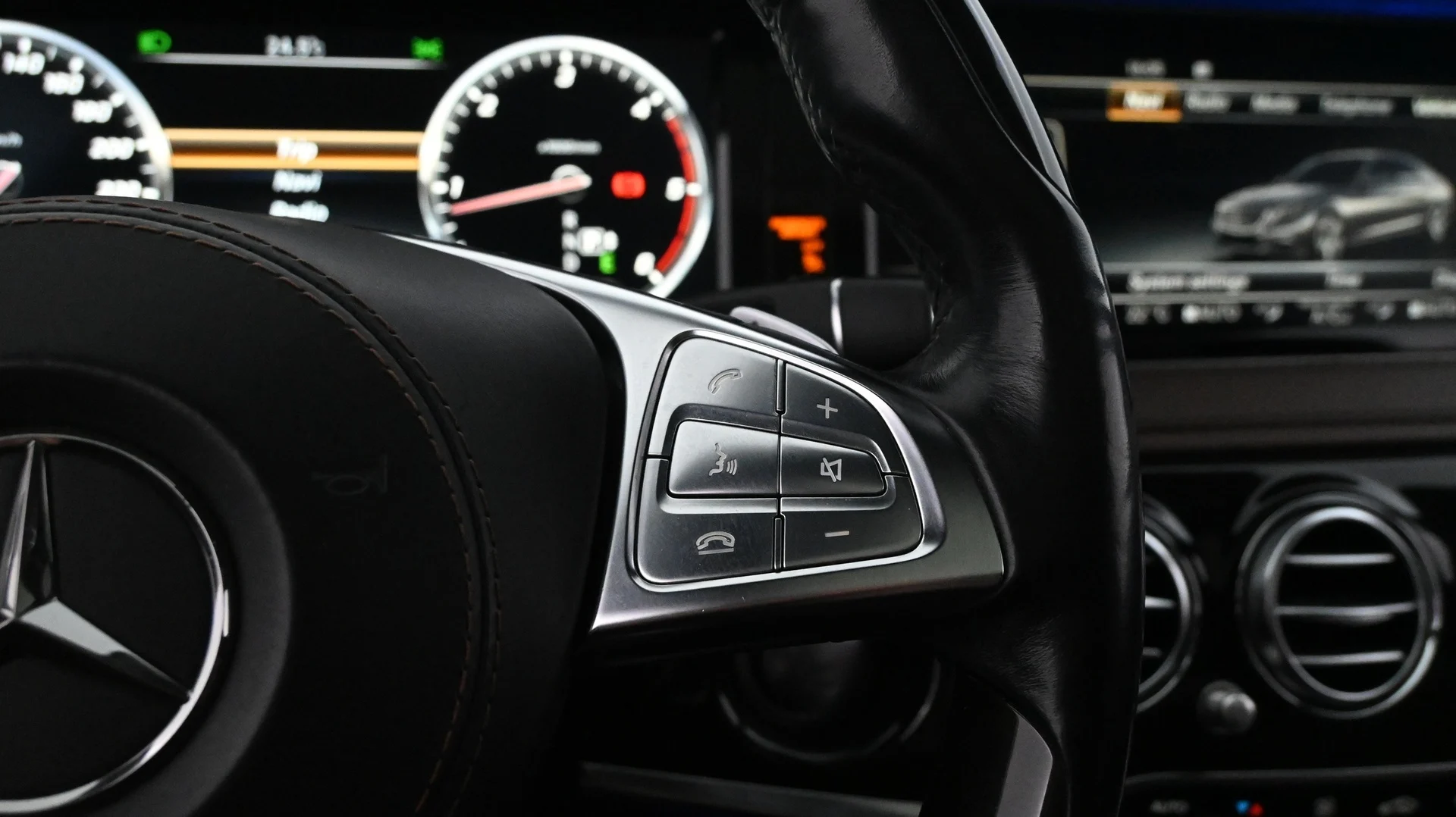 Car Image - 2GkUFmKD7mCHr6VaM15SOM