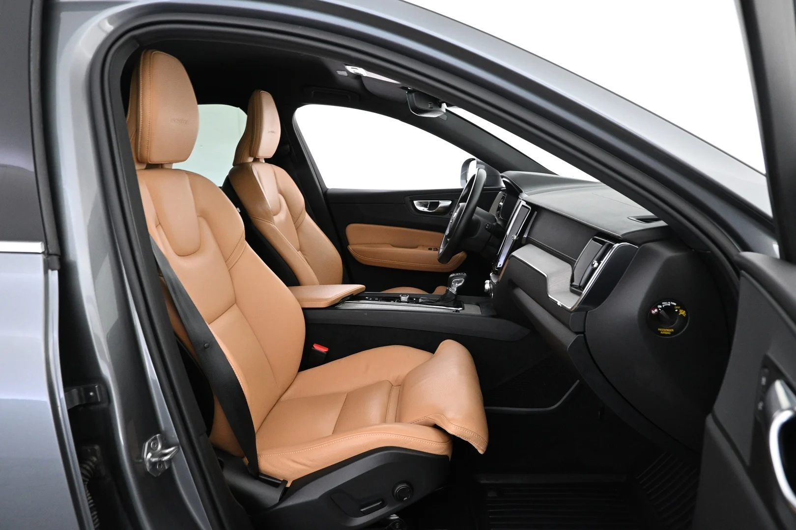 Car Image - 6n7DbnnDnJ0HikuwGhZUDe