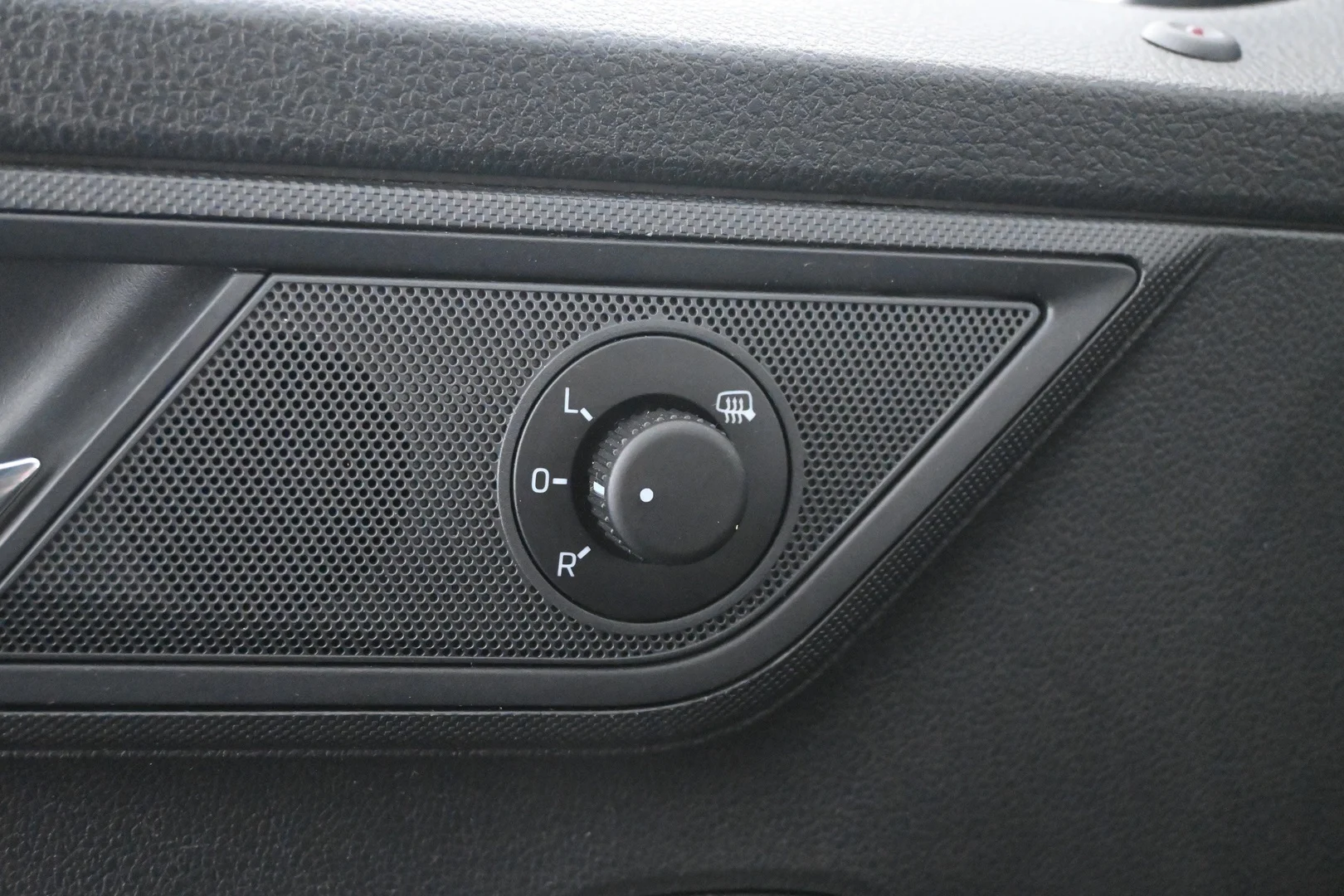 Car Image - ElVHj4VRRE6tH3tTio58G