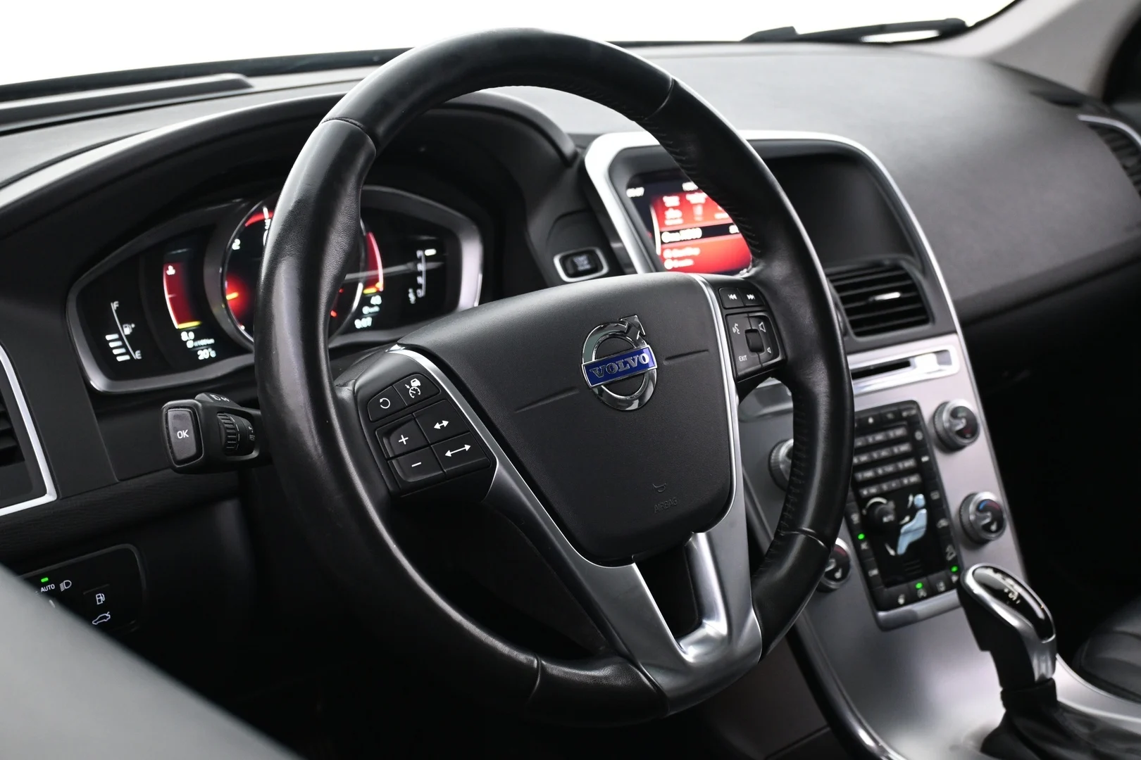Car Image - 2o9IbDChBWkuKmL8wBhniU