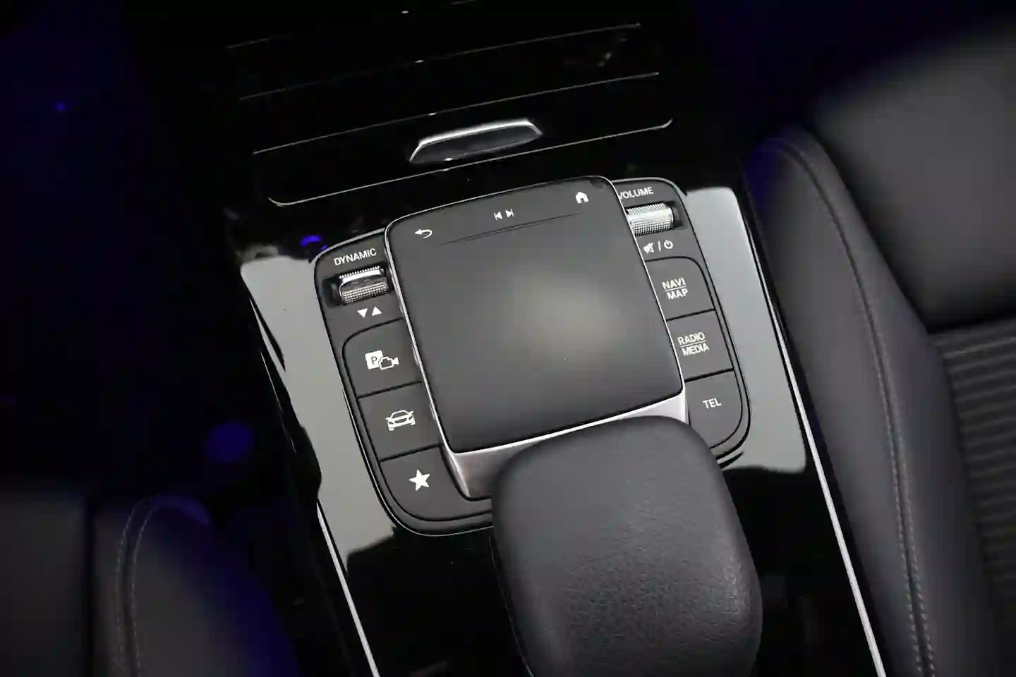 Car Image - 5d8V1sNlqx2HomBnT1xPdm