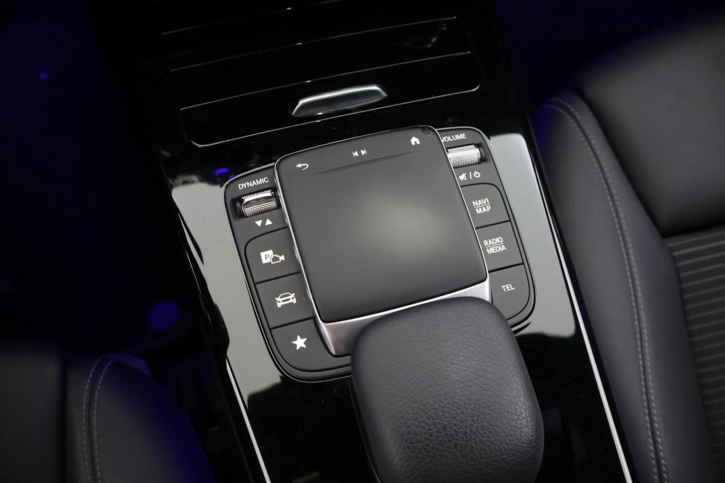 Car Image - 5d8V1sNlqx2HomBnT1xPdm