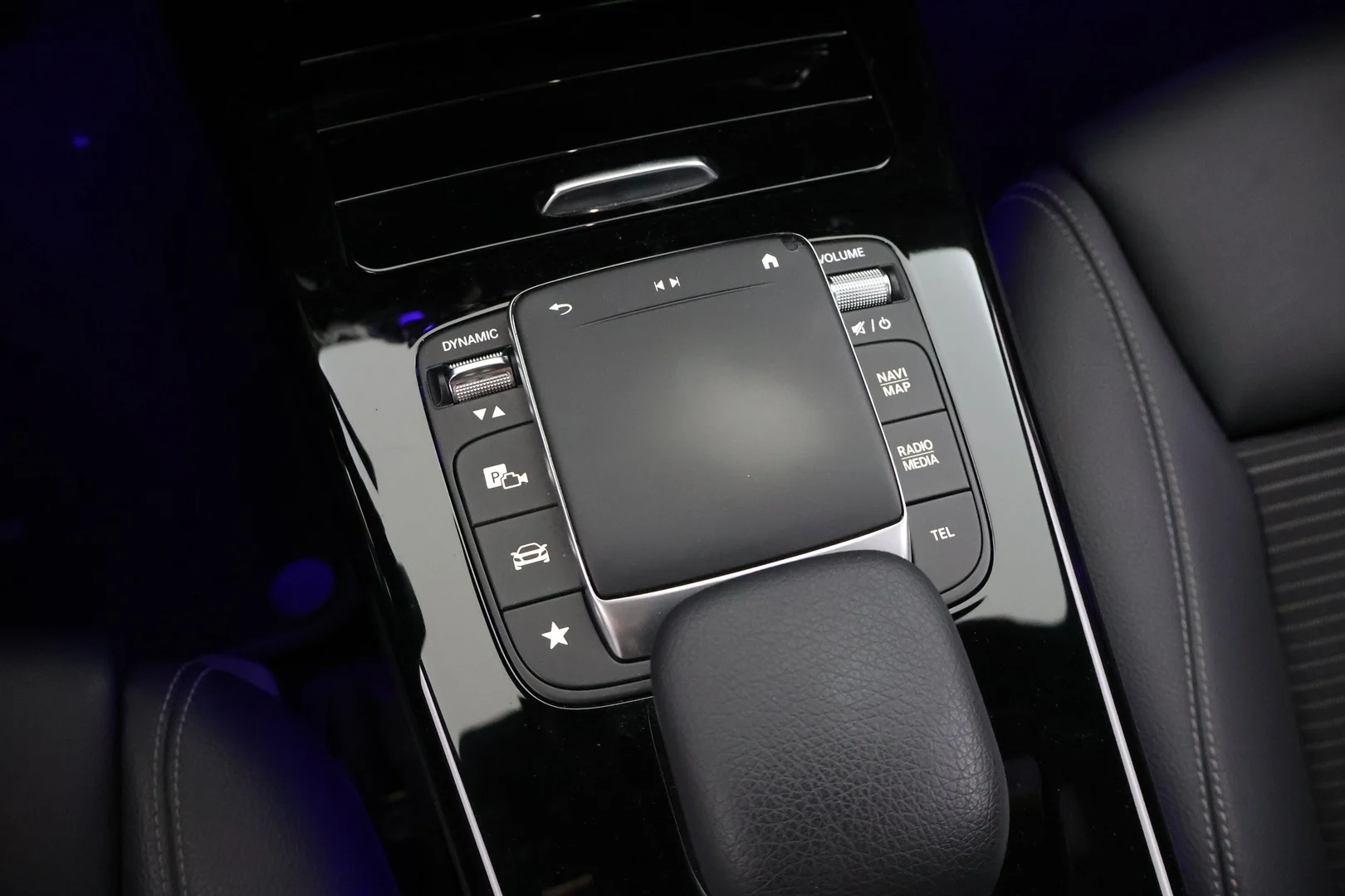 Car Image - 5d8V1sNlqx2HomBnT1xPdm
