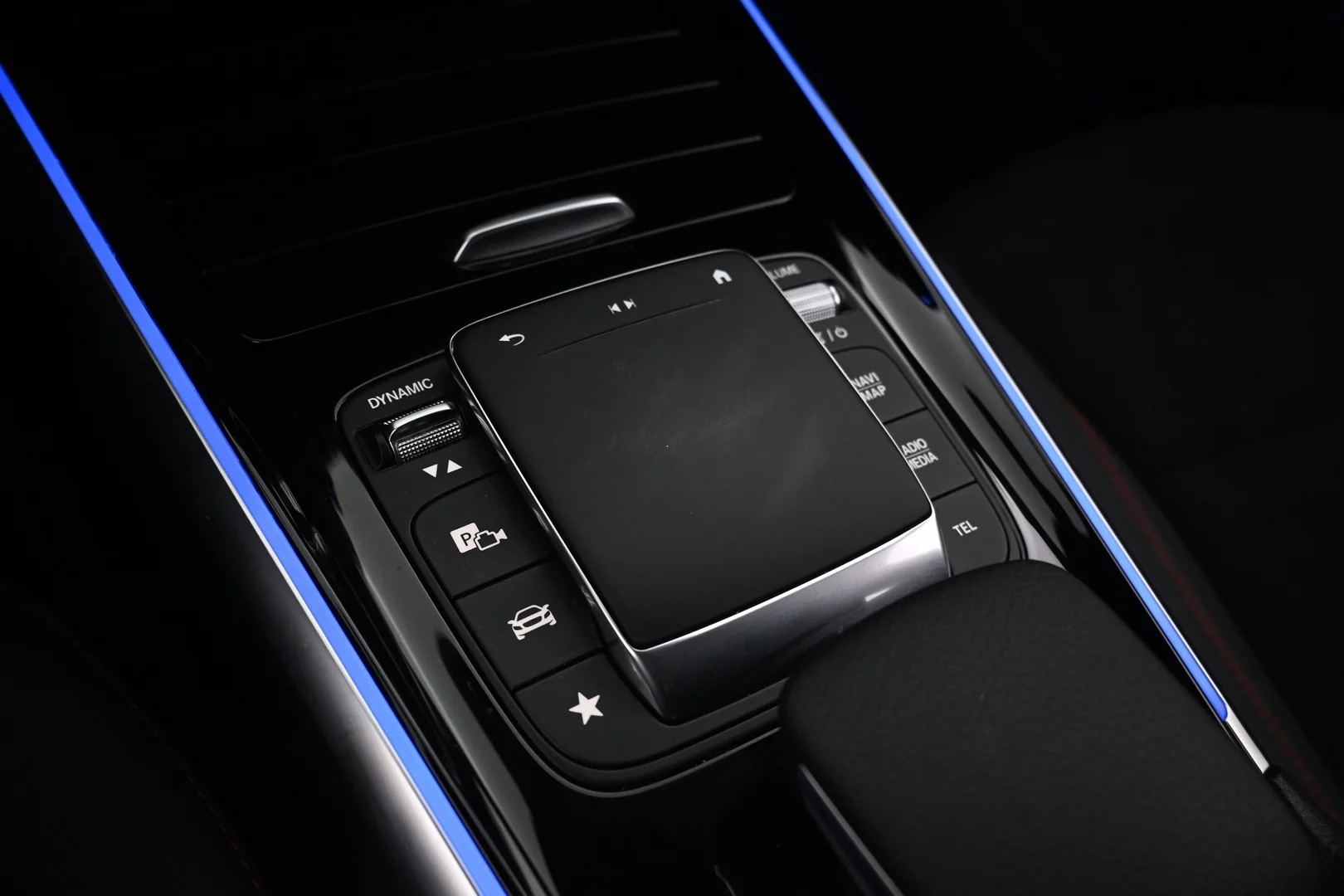 Car Image - U9rpuj19q9I7Sg2b8jYaH