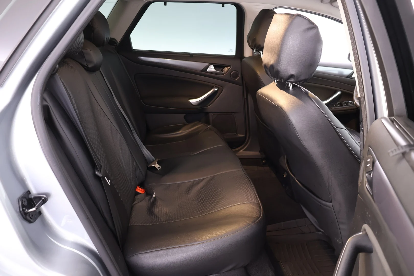 Car Image - vXcW9Znu7BZRGoNUyCR7F