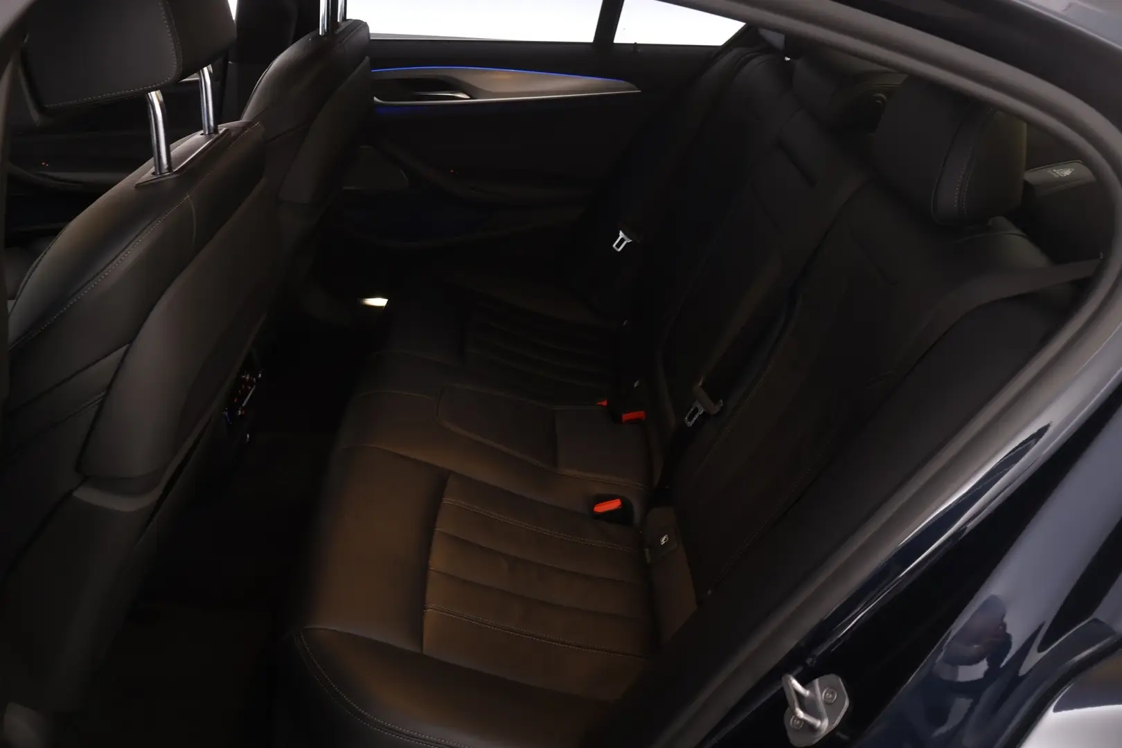 Car Image - 6YhXWqNJjPGlzzb0I2vbiV