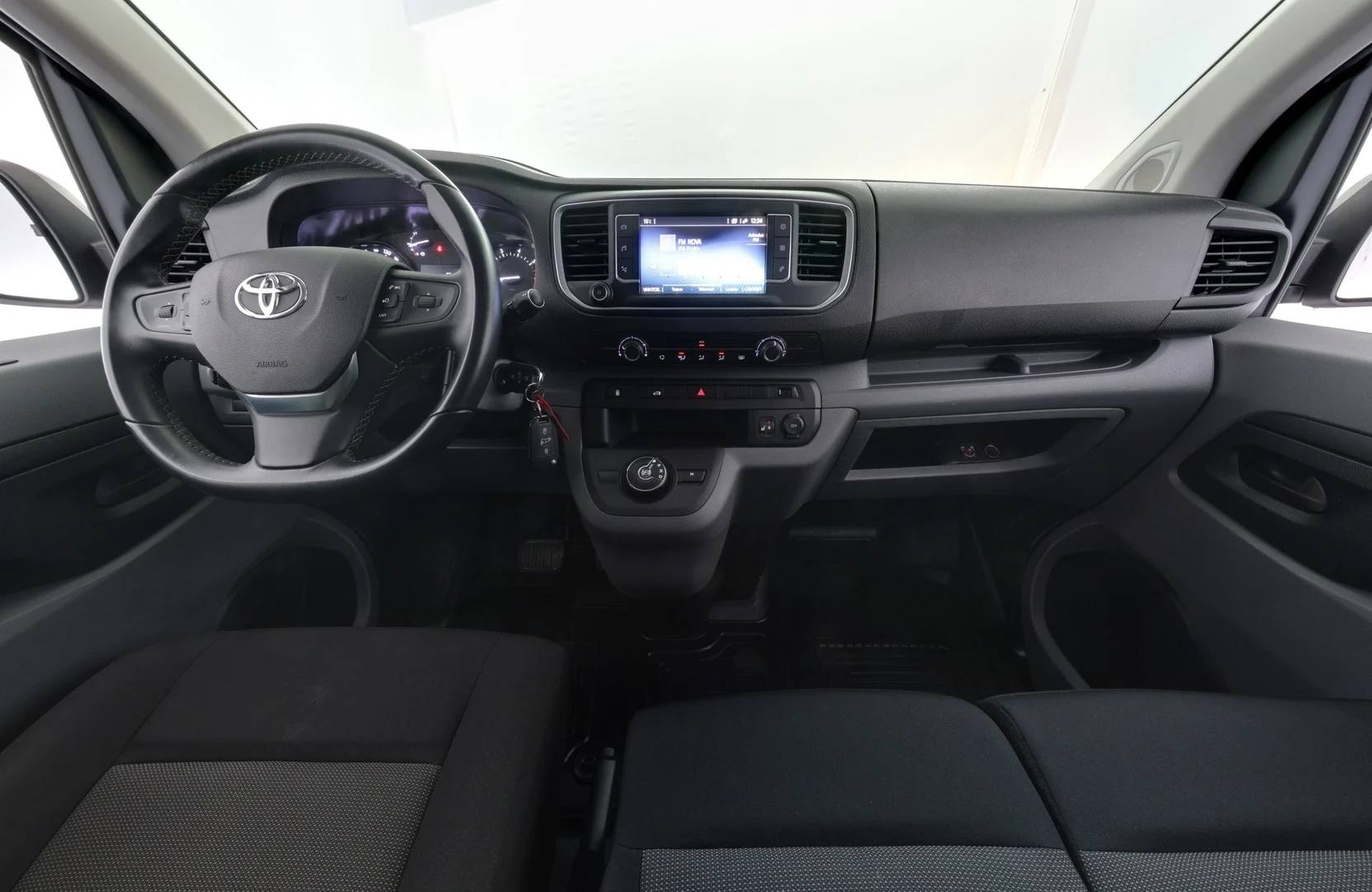 Car Image - 6x8Dh9a58tMlGGCjGAJT14