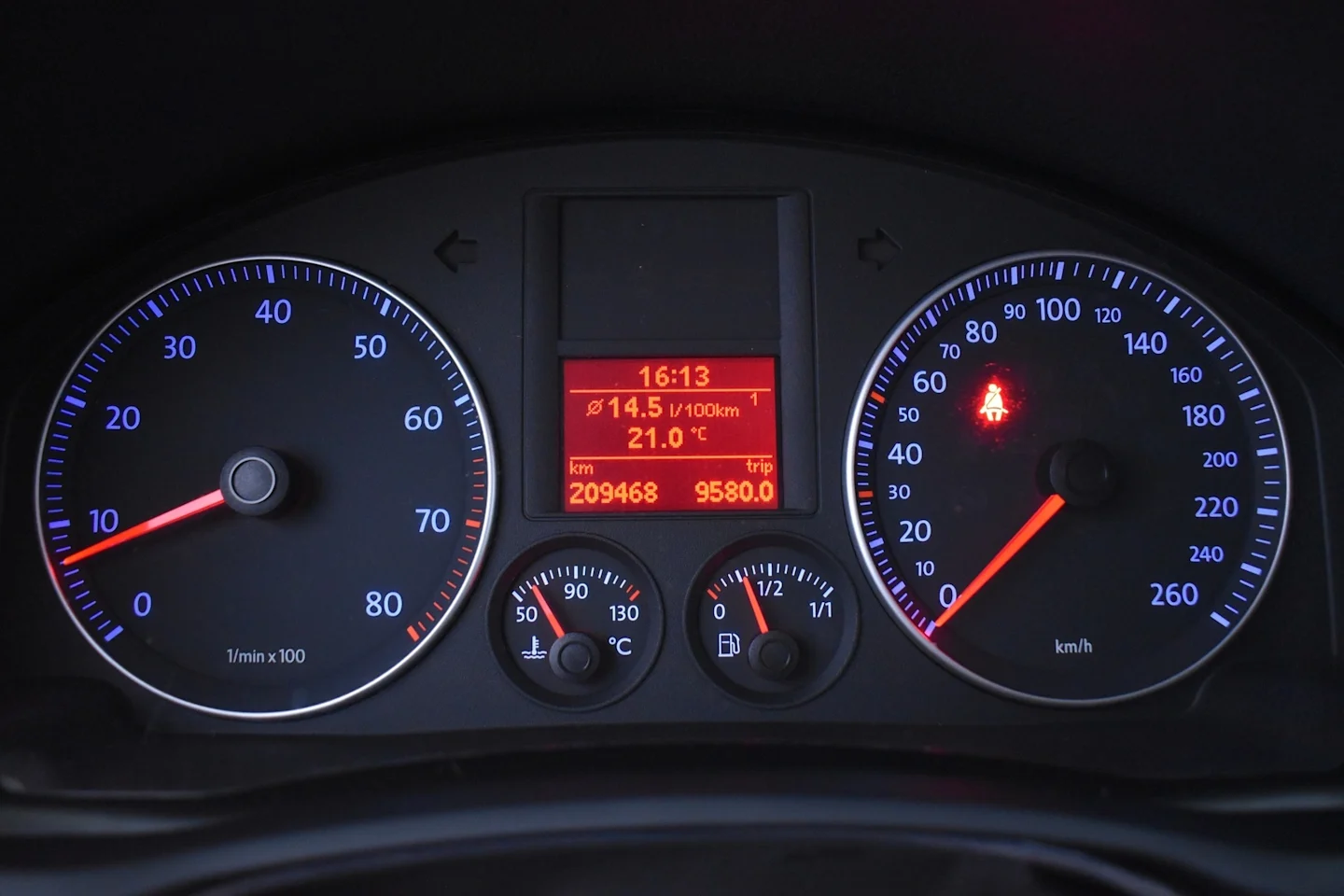 Car Image - 5GppVSubvnVs4aZrHH8oMN