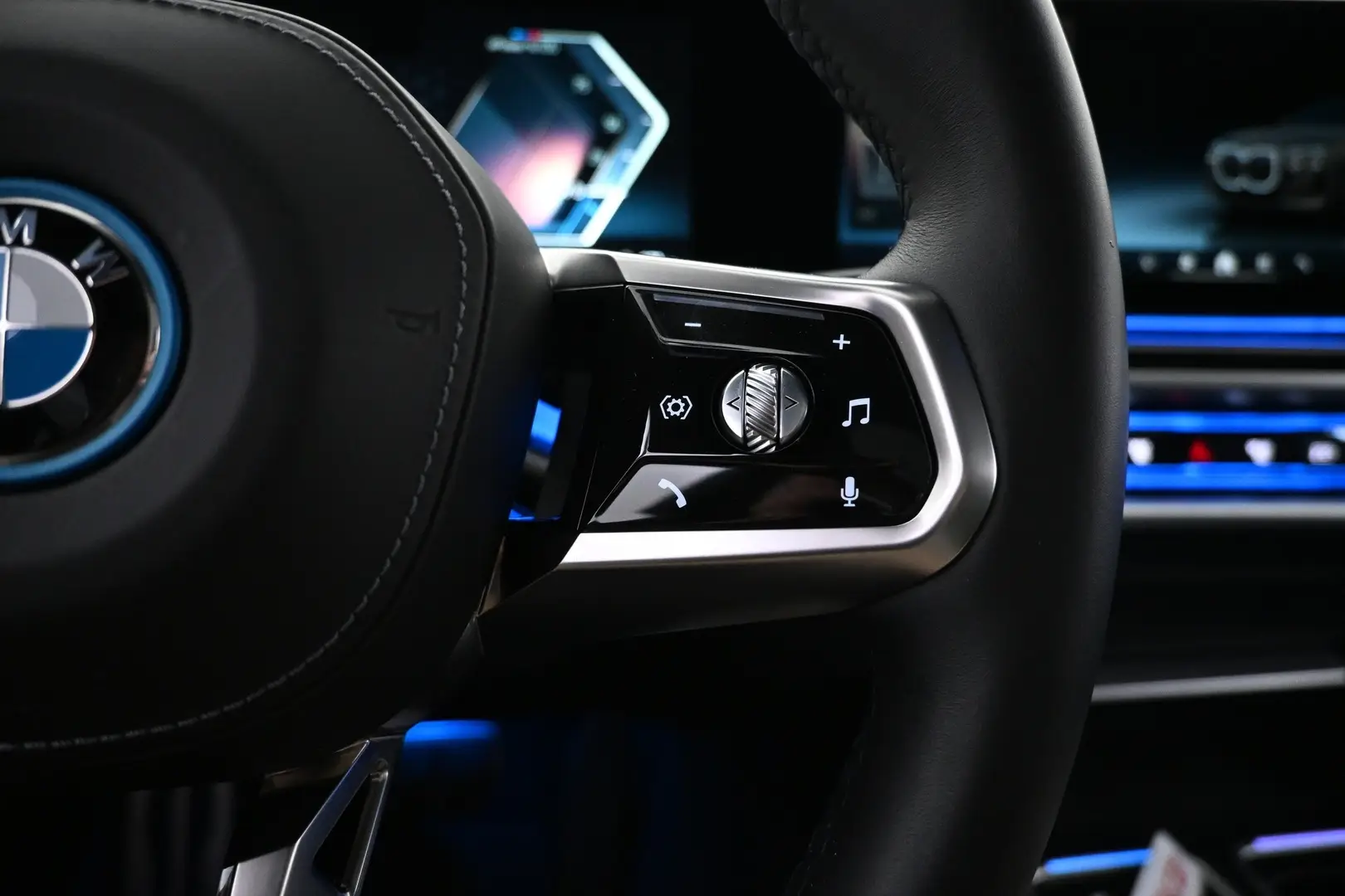 Car Image - 7a19FxEXC19pQDQ0ksYG3D