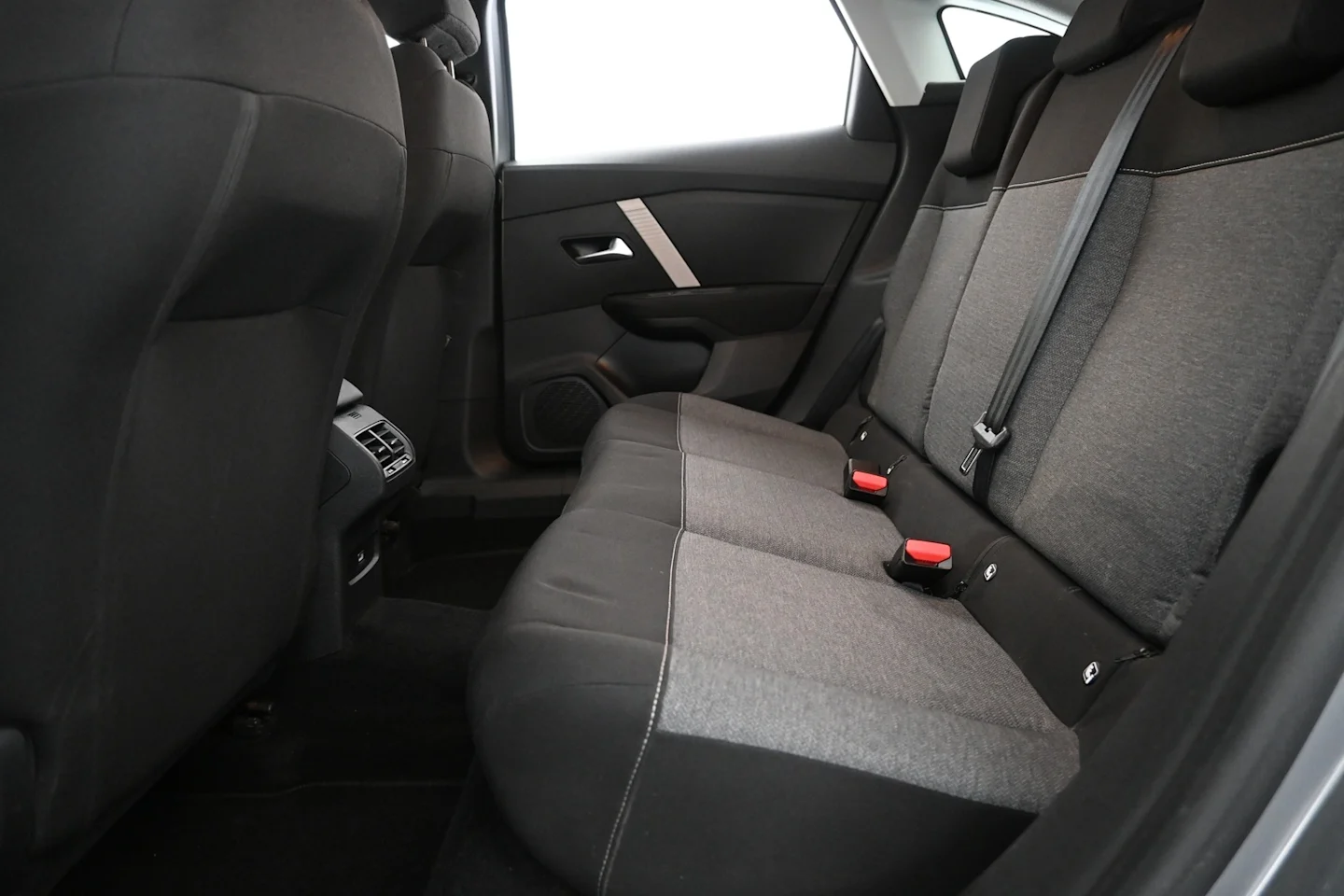 Car Image - 6yZKIKkb0eKhZVjoGconxX