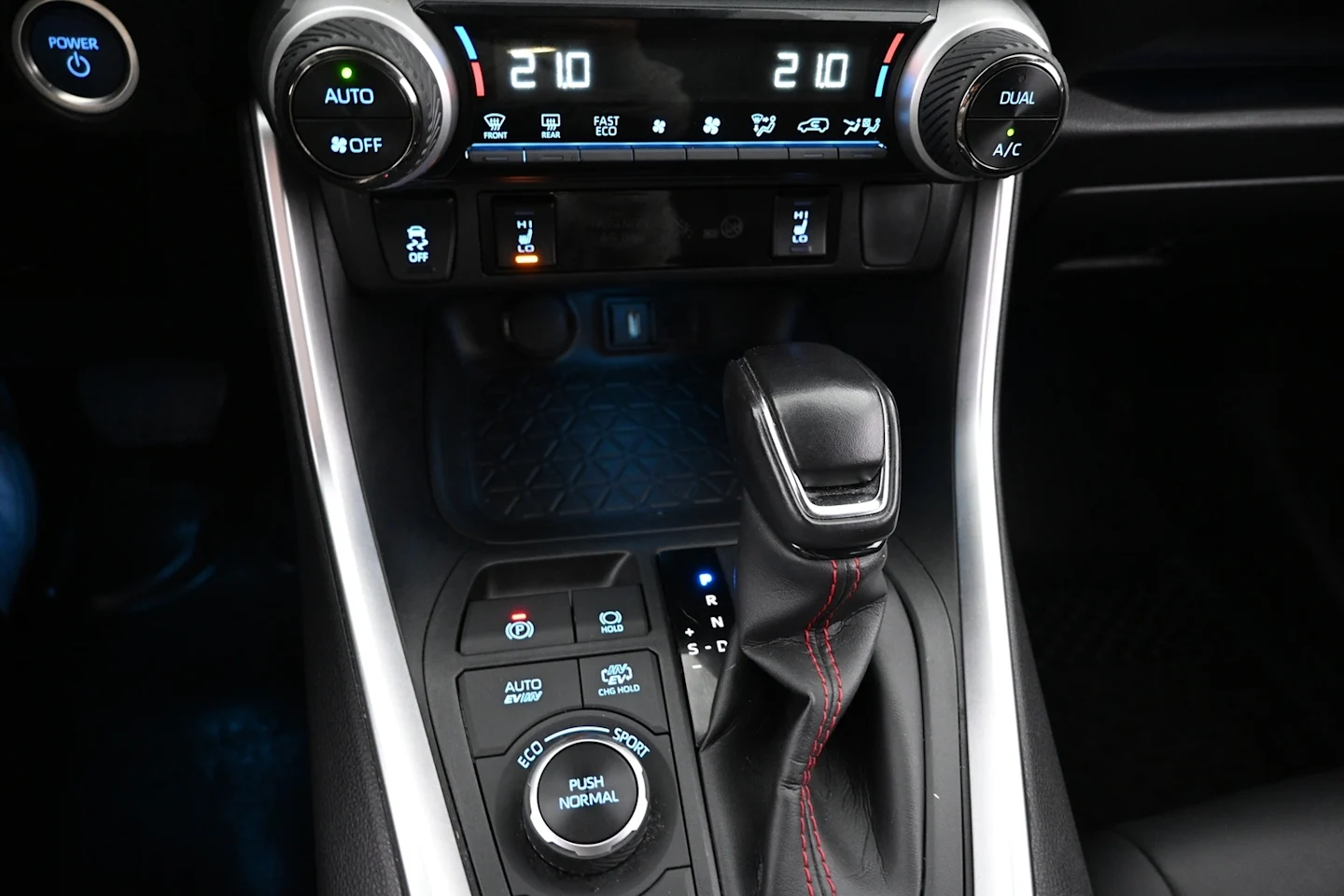 Car Image - 2YYh101bhuSBLneaLWqU1X