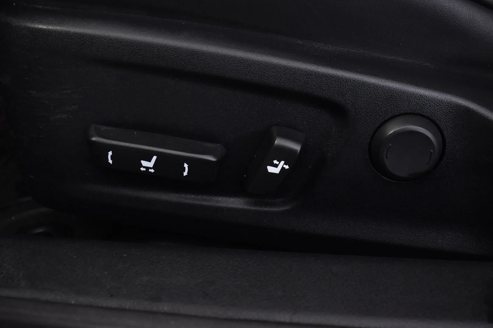 Car Image - 210GqF4Q7GwZZjpxXeKBdY