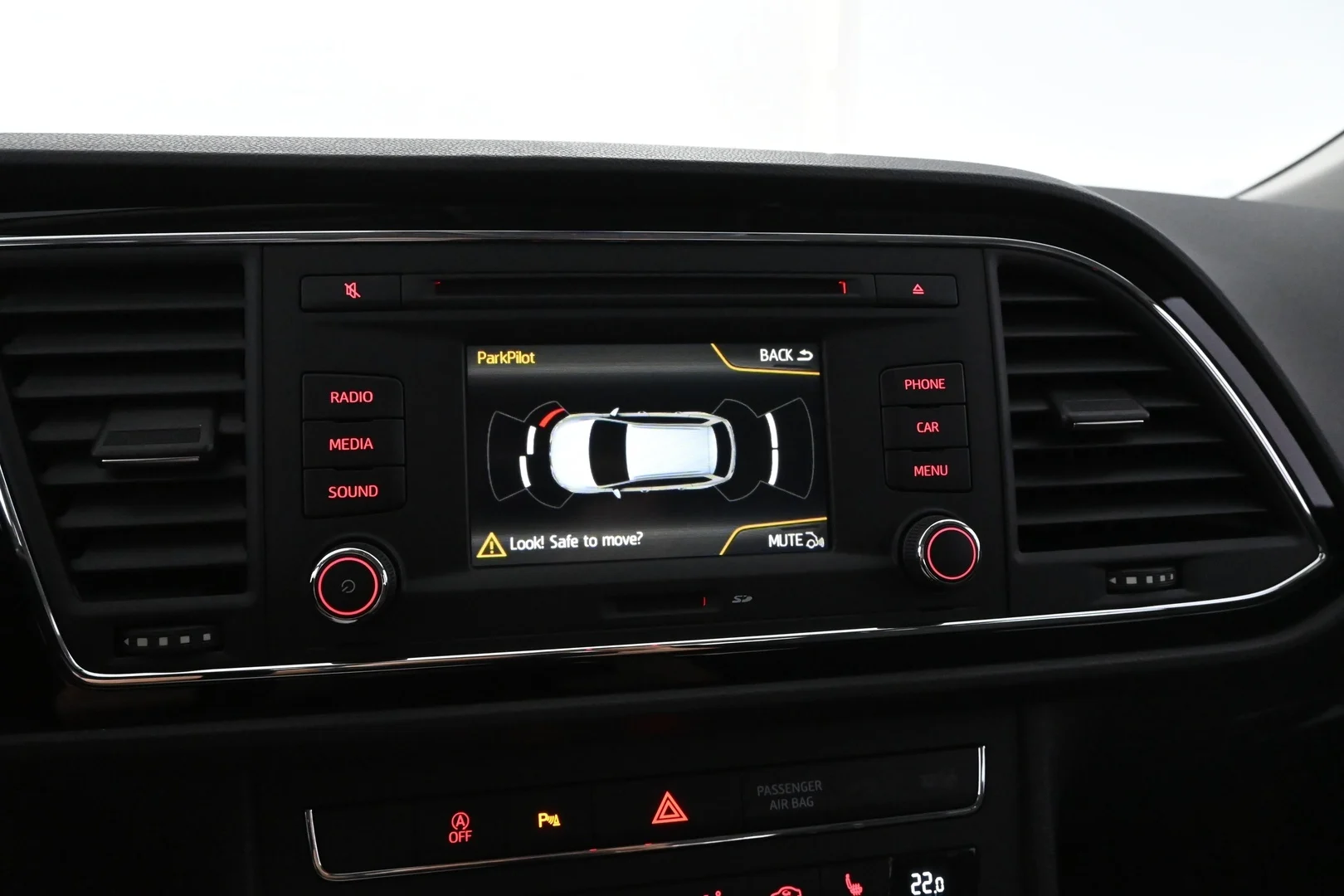 Car Image - 3g9YJx4jrkmyvwYNse6mg3