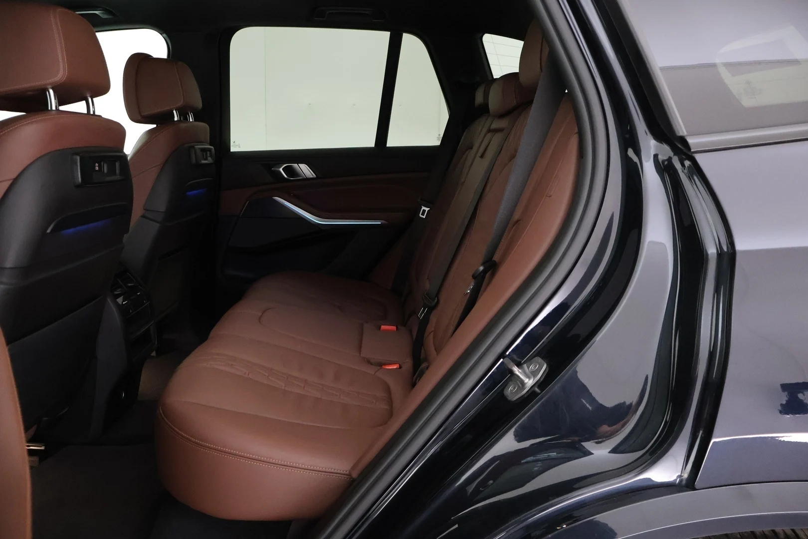 Car Image - 2cG4PzRxBoK6DGMt3IVOck