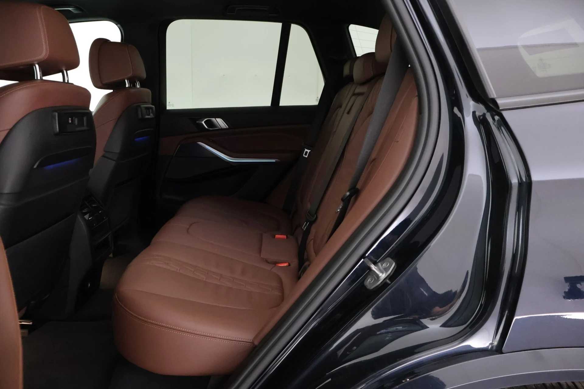 Car Image - 2cG4PzRxBoK6DGMt3IVOck