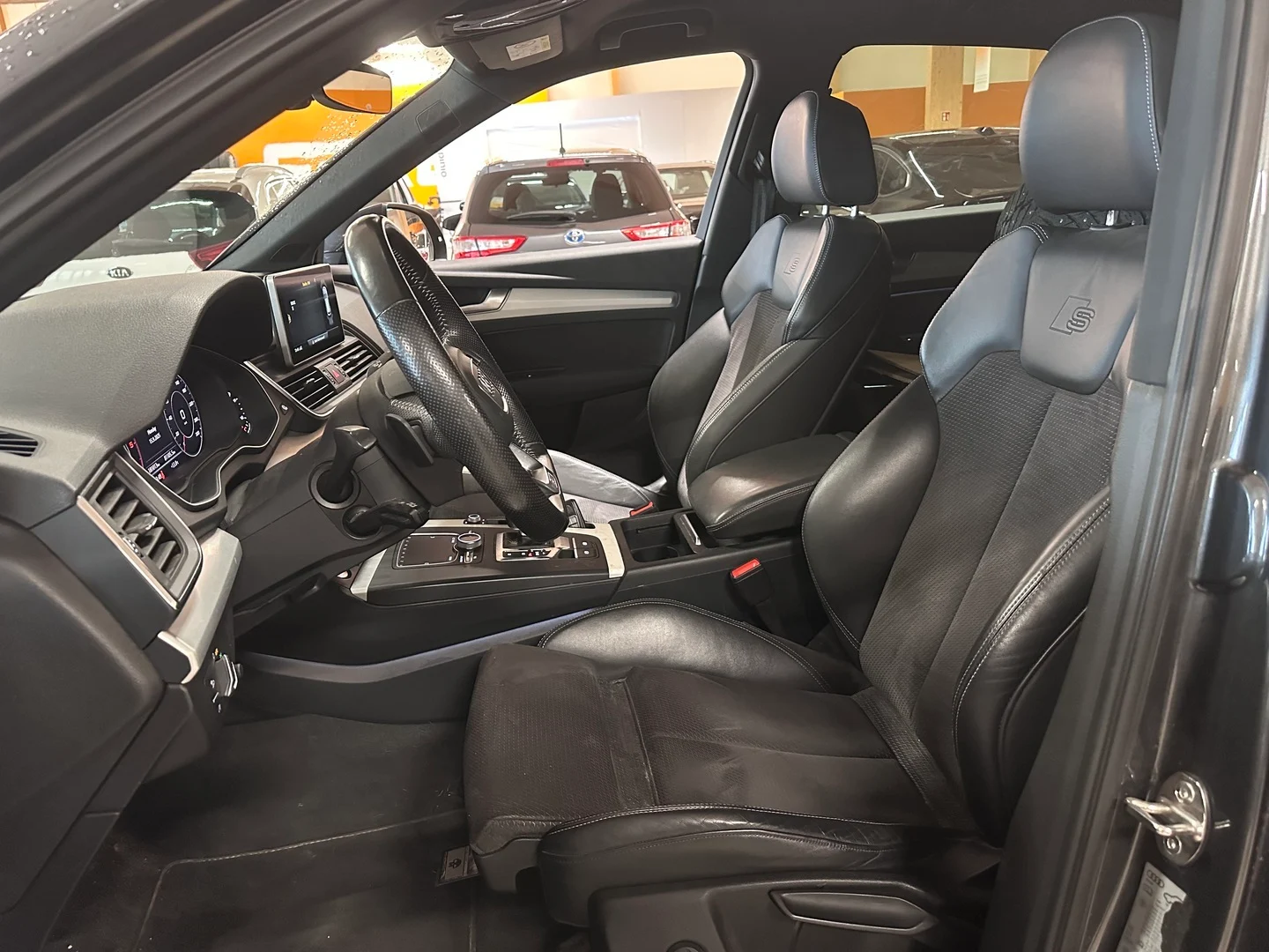 Car Image - 3bLiPvUFMNfyqBxBDQpjMM