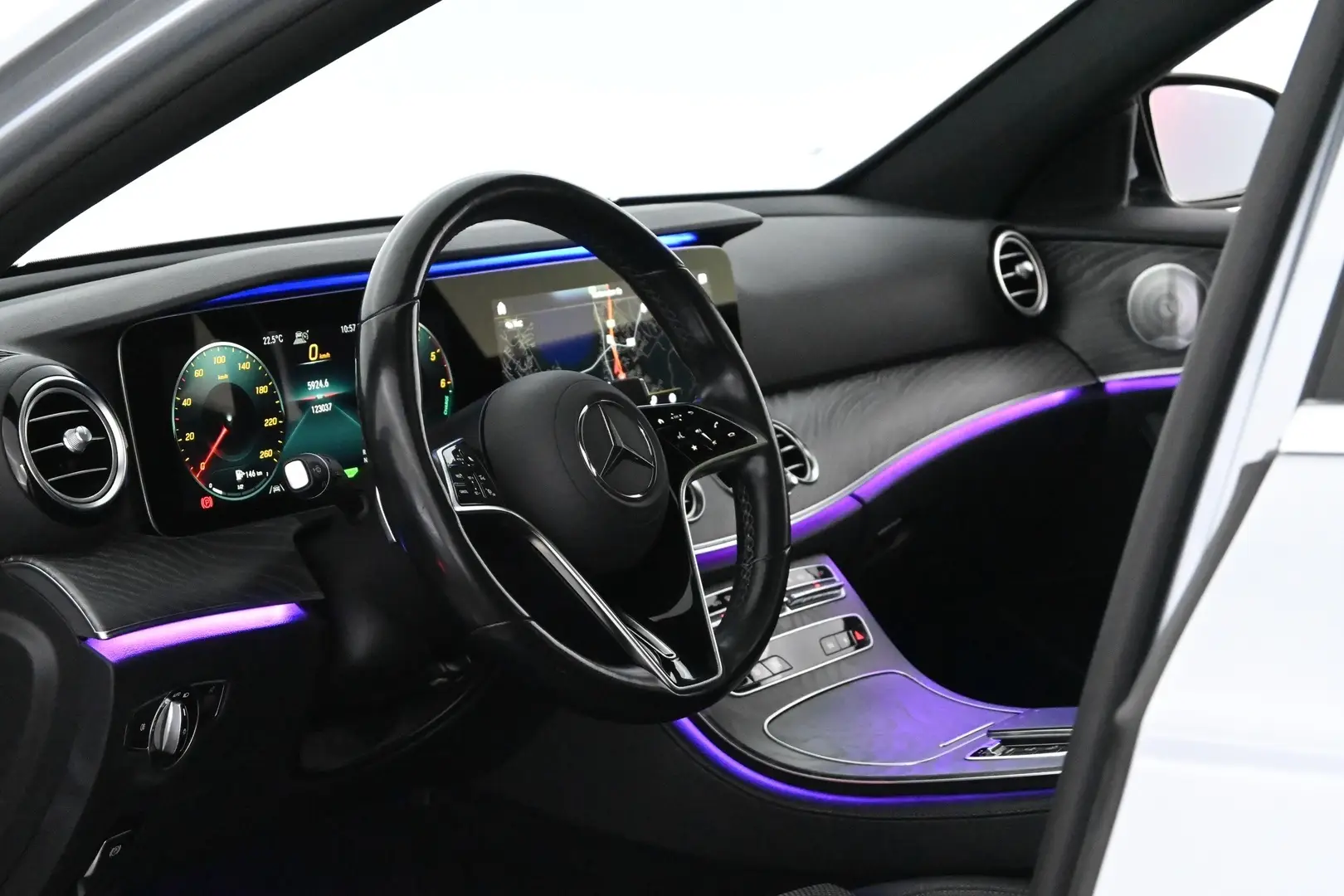 Car Image - 1IfMRQuouA5DKV6YbEFBLR