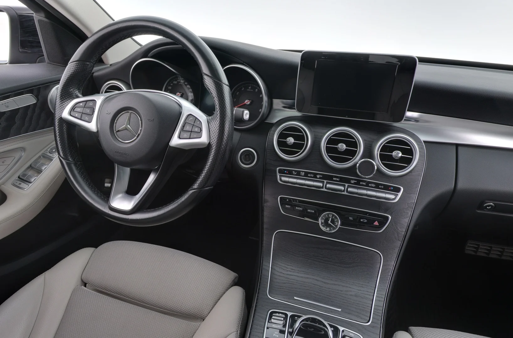 Car Image - 6SpJD0Rnvws8QHctBViLVS