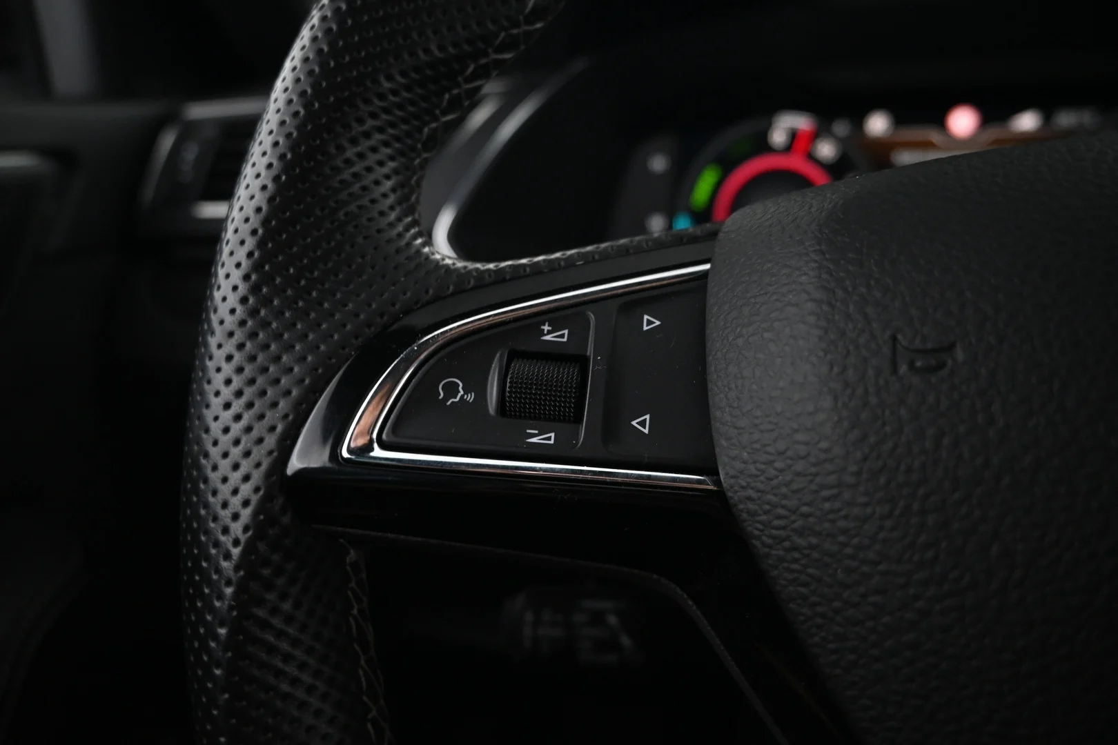 Car Image - 2ly5ys7CW9PIiBLPeBfk6U