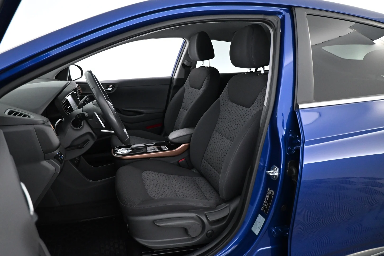 Car Image - 6Q2OHRnDxL6WvUp75AEFk6