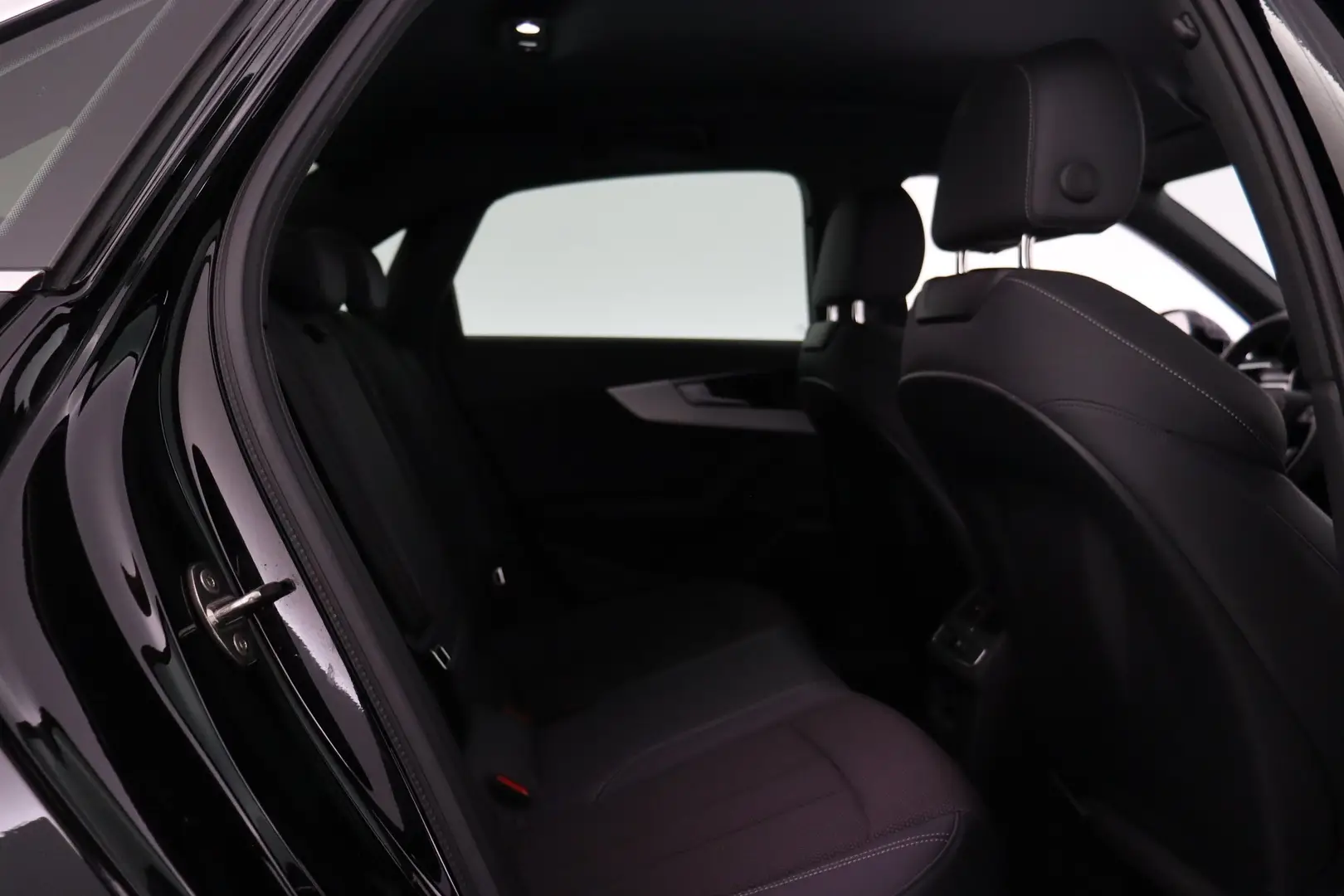 Car Image - 6V2qw2bC4tETOIepLLYlHk