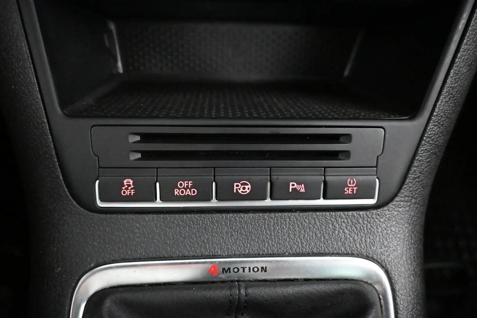 Car Image - 4KEKr0xuxUIpmBJrGd71ip
