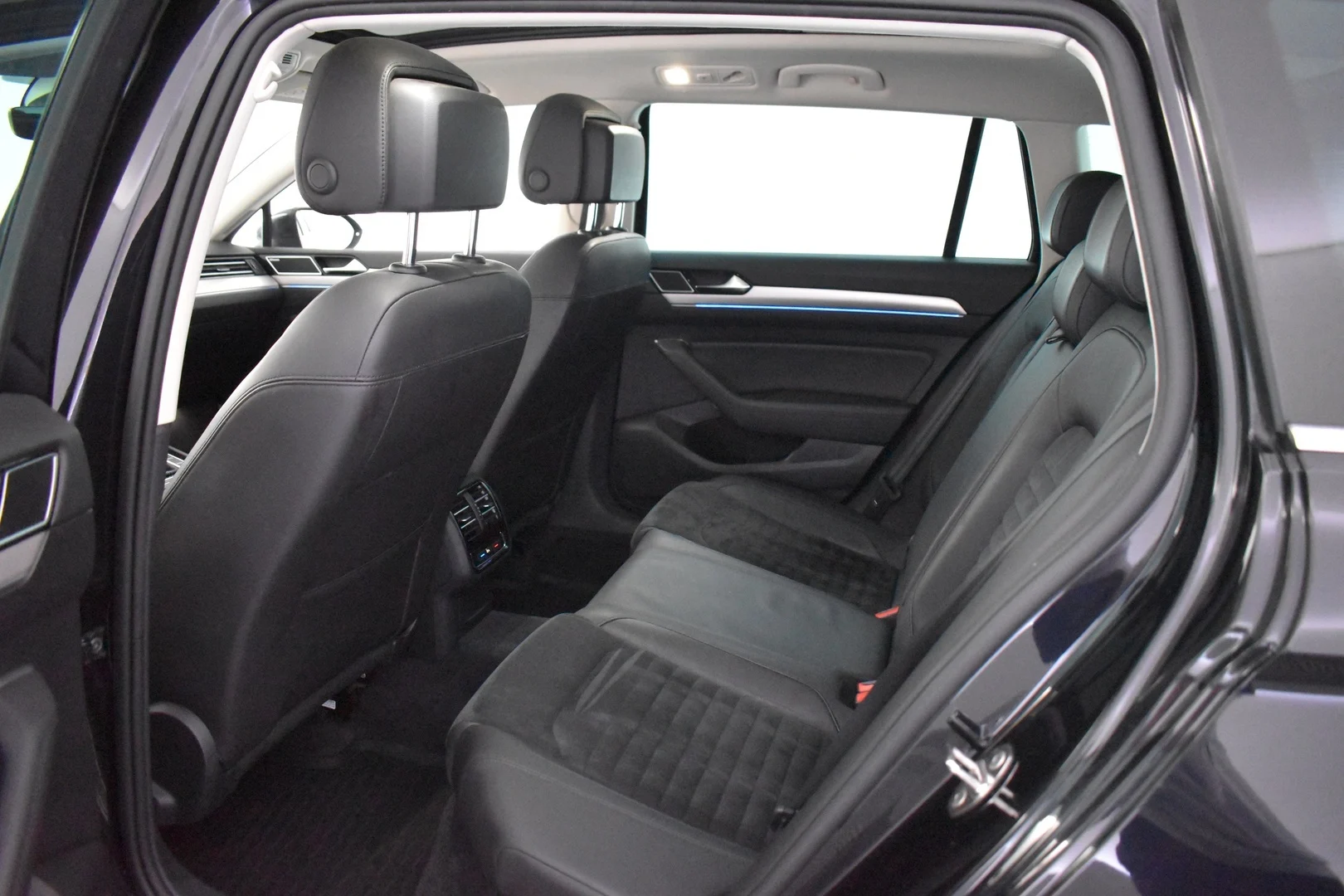 Car Image - 4Qg9Vp5gDcjX0lGTelXdDh