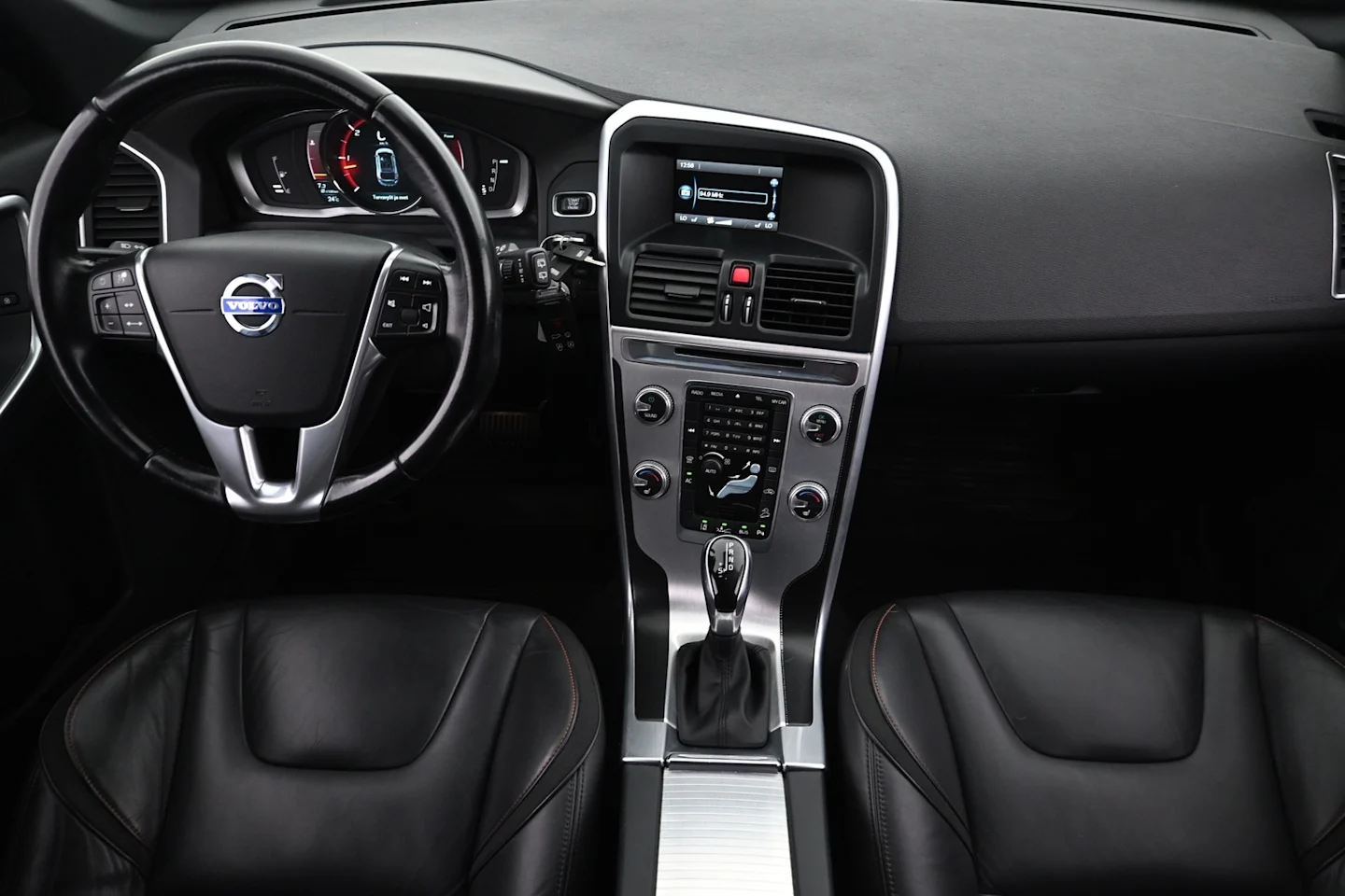 Car Image - 6D8sjKBpyiyjAoScNEot22