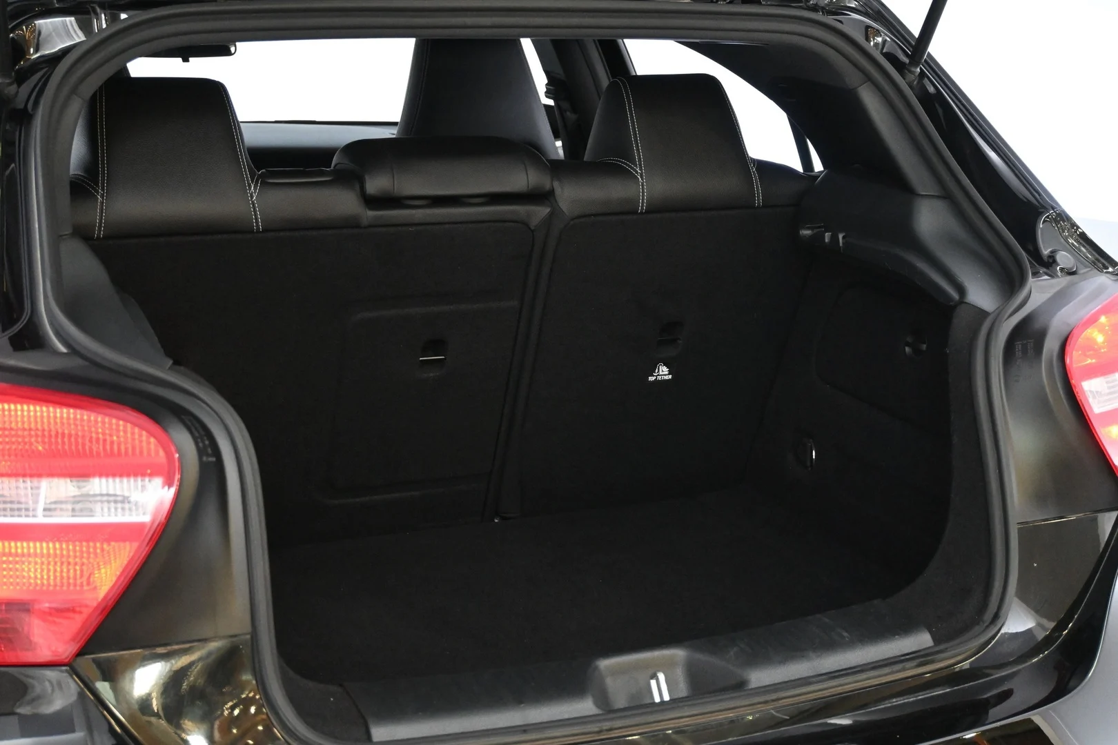Car Image - 5il5V7lqaMmp9QZeYjlBbm