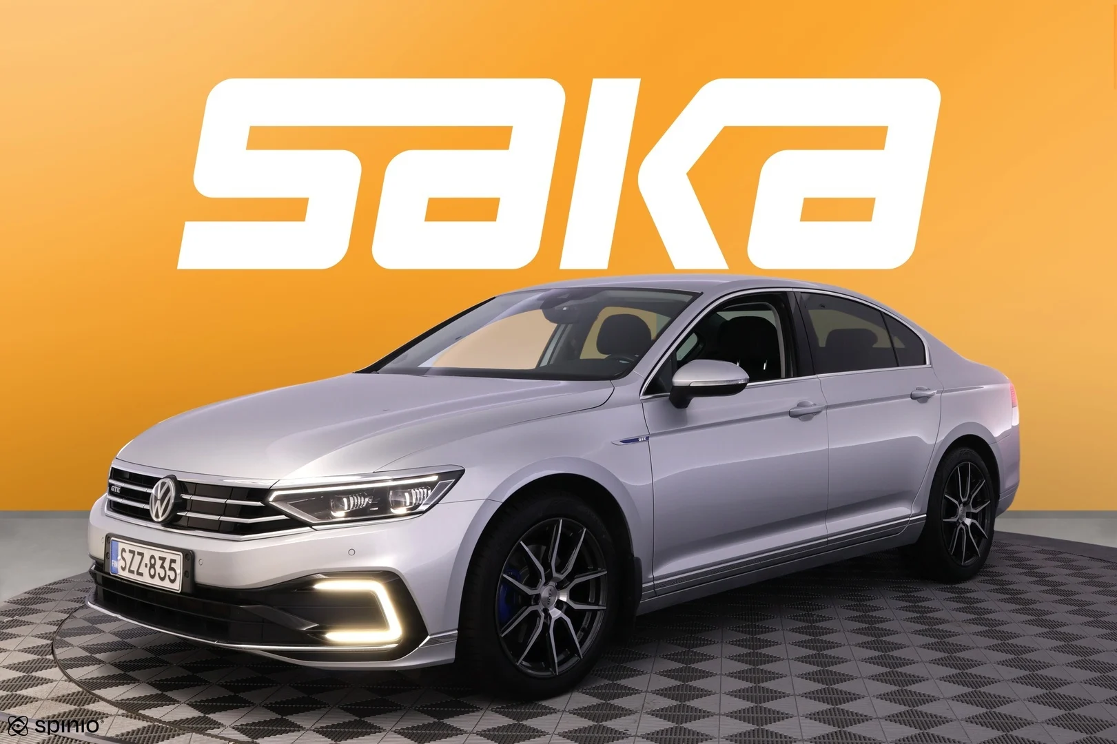 Car Image - 5nUXEul7H4xnBTfSazEEoM