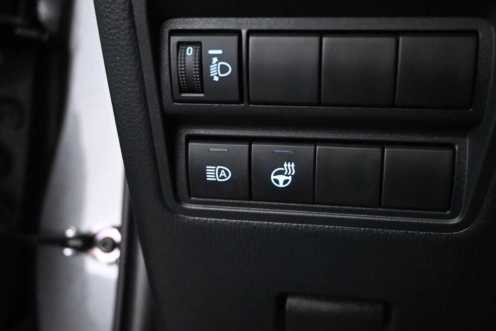 Car Image - 53yLXg77CEORd5BpGsx9J4