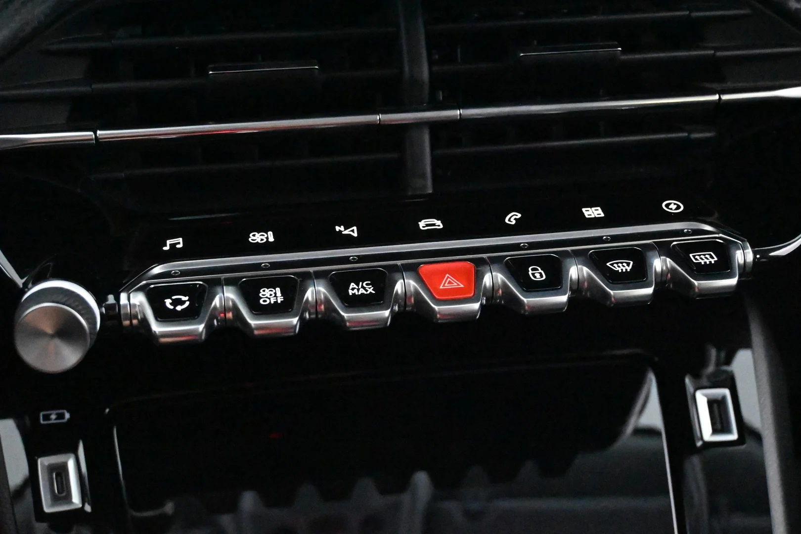Car Image - 7qIINLdzRwwa7RBJci1Rfv