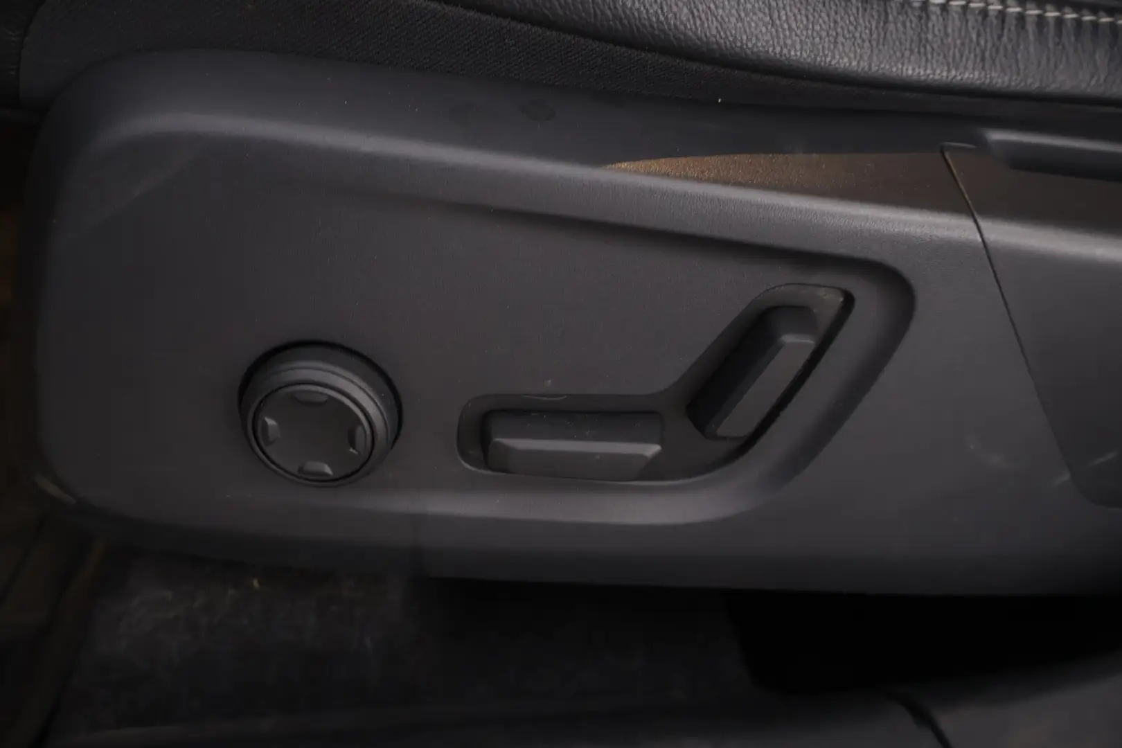Car Image - 14GtTpvFEddWXQkFWaTIgR