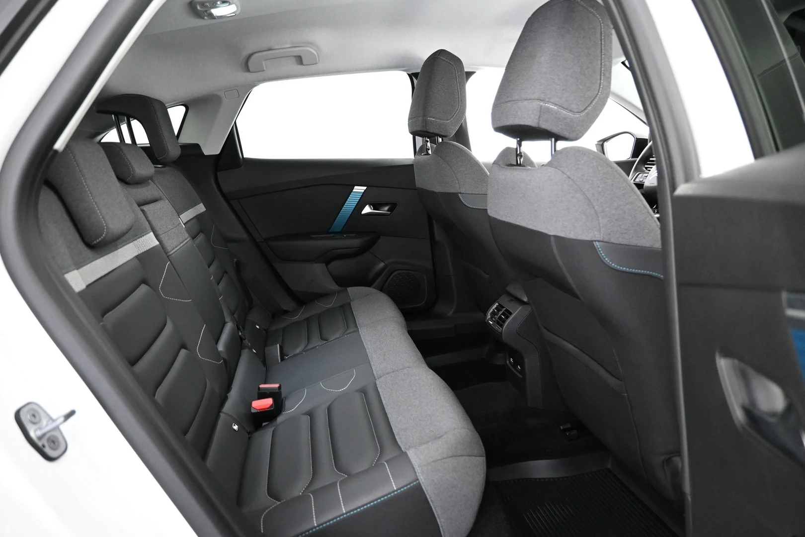 Car Image - 78w81KGSWoIUJGU5kh44XE