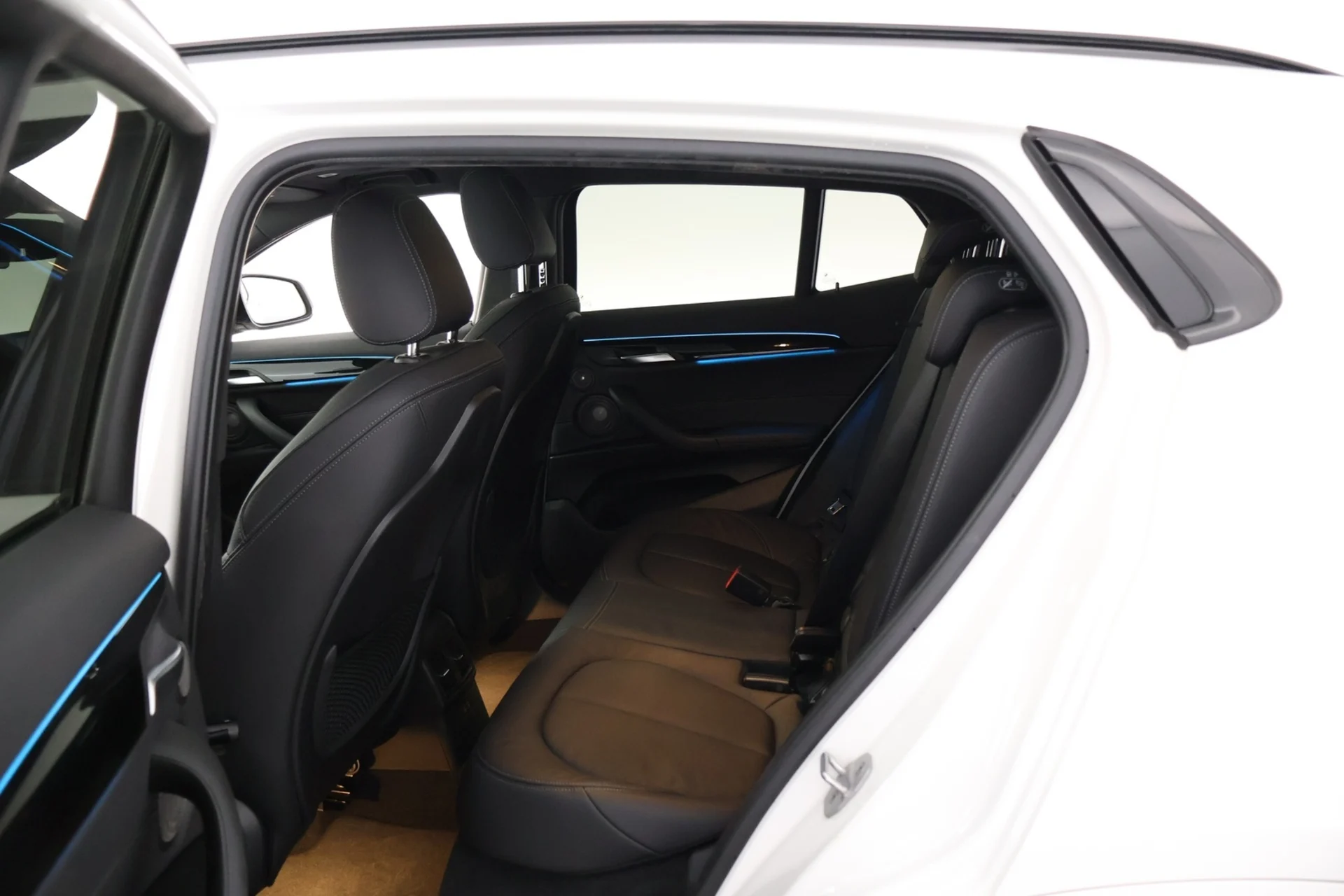 Car Image - 1v35O8j8XNIqpy3MDoNd6E