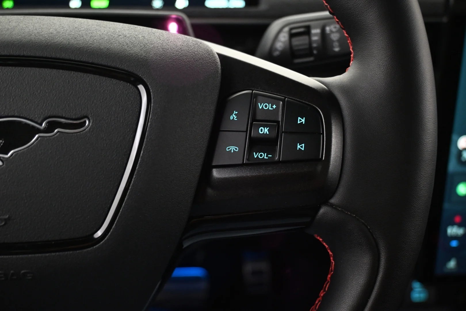 Car Image - 3whR7AVOfGSUXEK7xmoyB3
