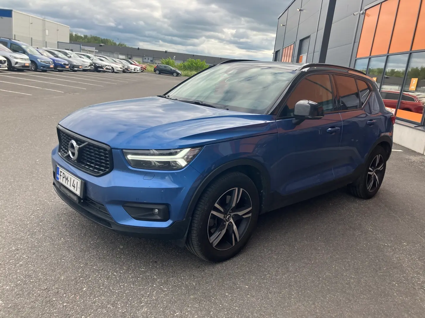 Car Image - 5I1GuT6WDP5LpRsO24QJNV