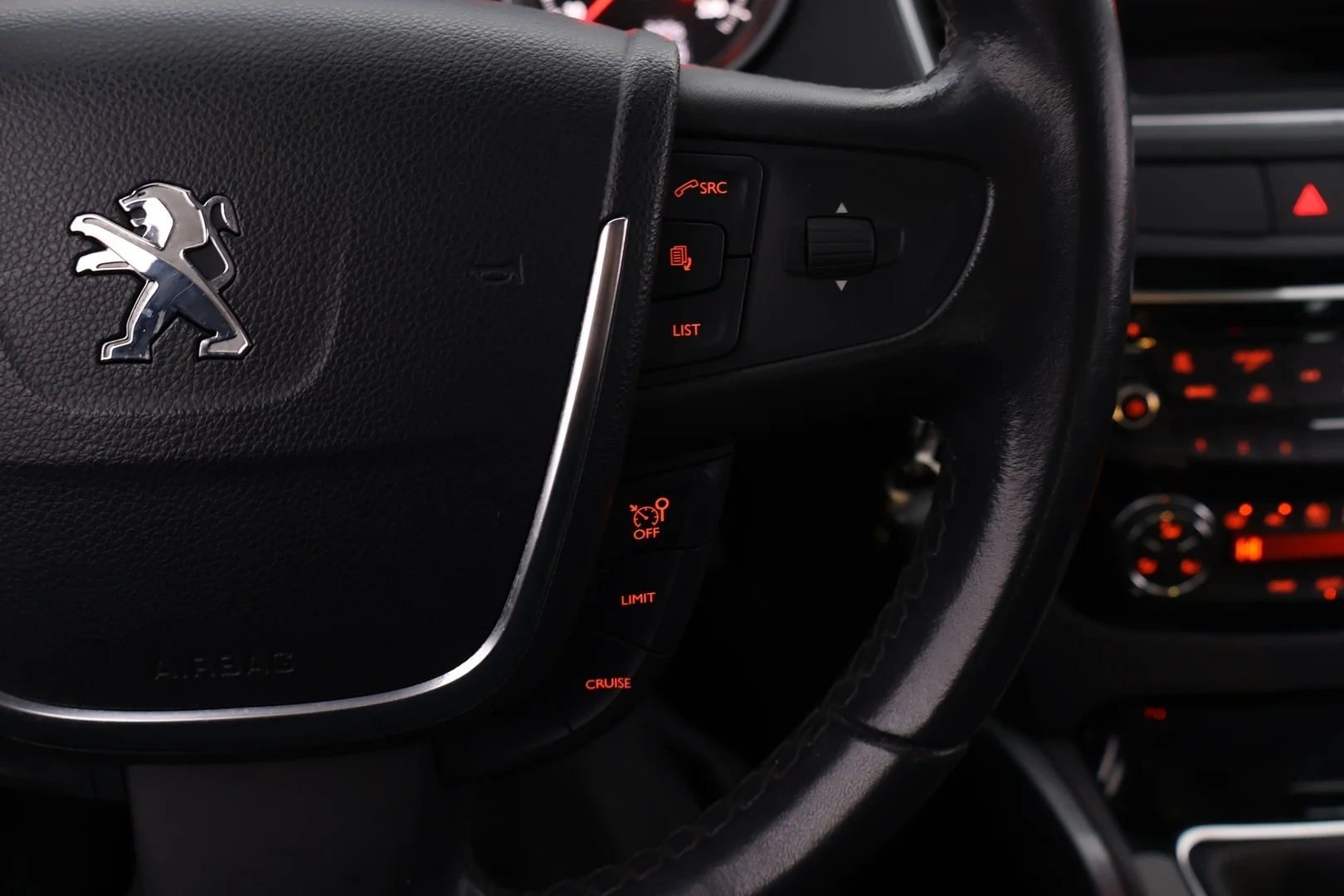 Car Image - 5KiazD3srL9xZent1RmI5V