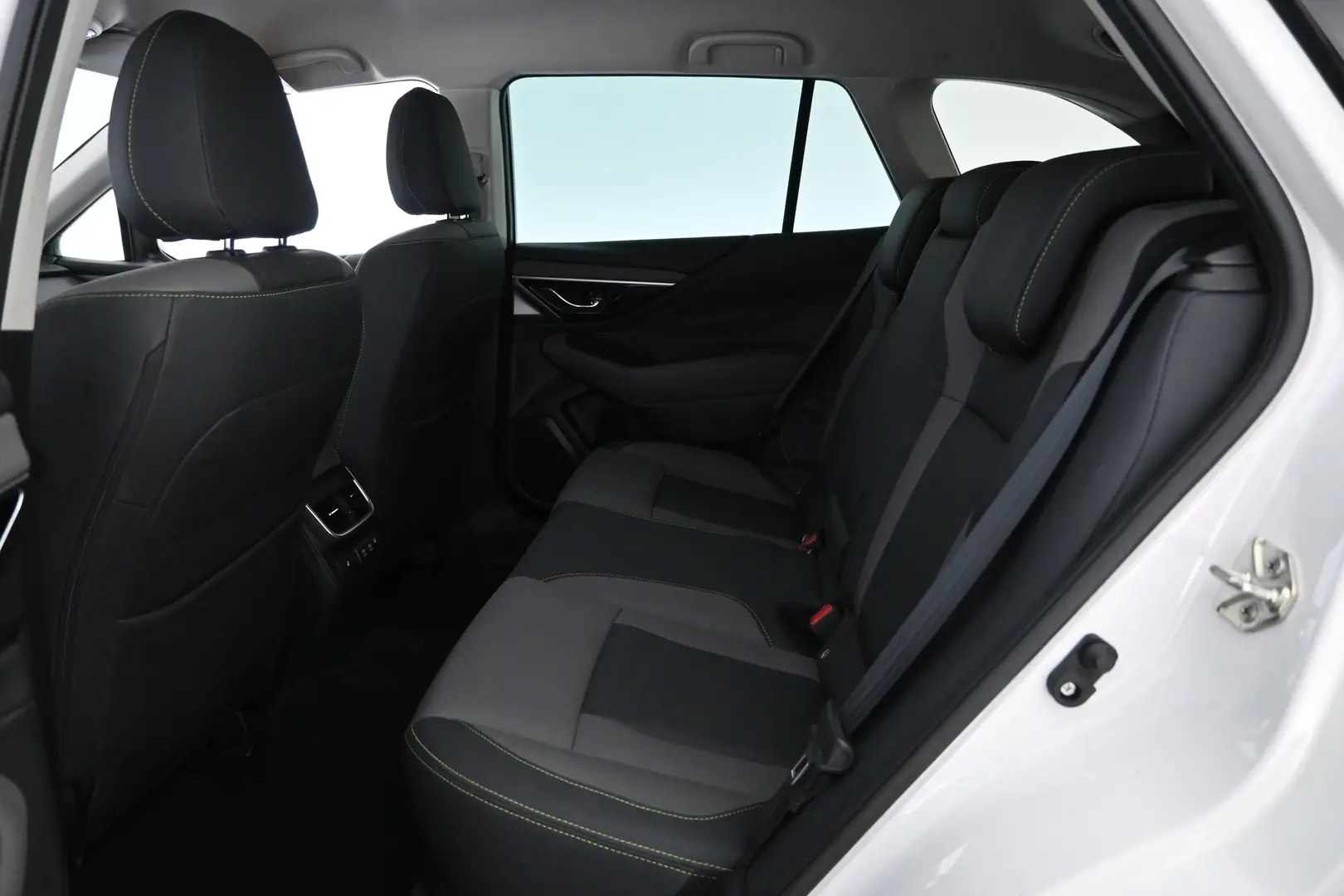 Car Image - 7v6eGDLOum2PM3JMHMUuLR