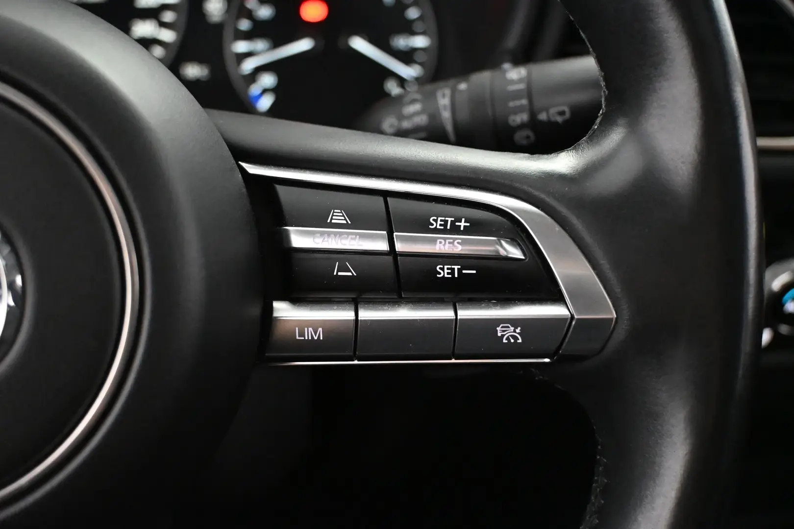 Car Image - Aj5P9XmHDsNuKAKDMcPtd