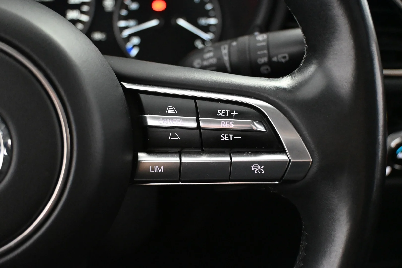 Car Image - Aj5P9XmHDsNuKAKDMcPtd