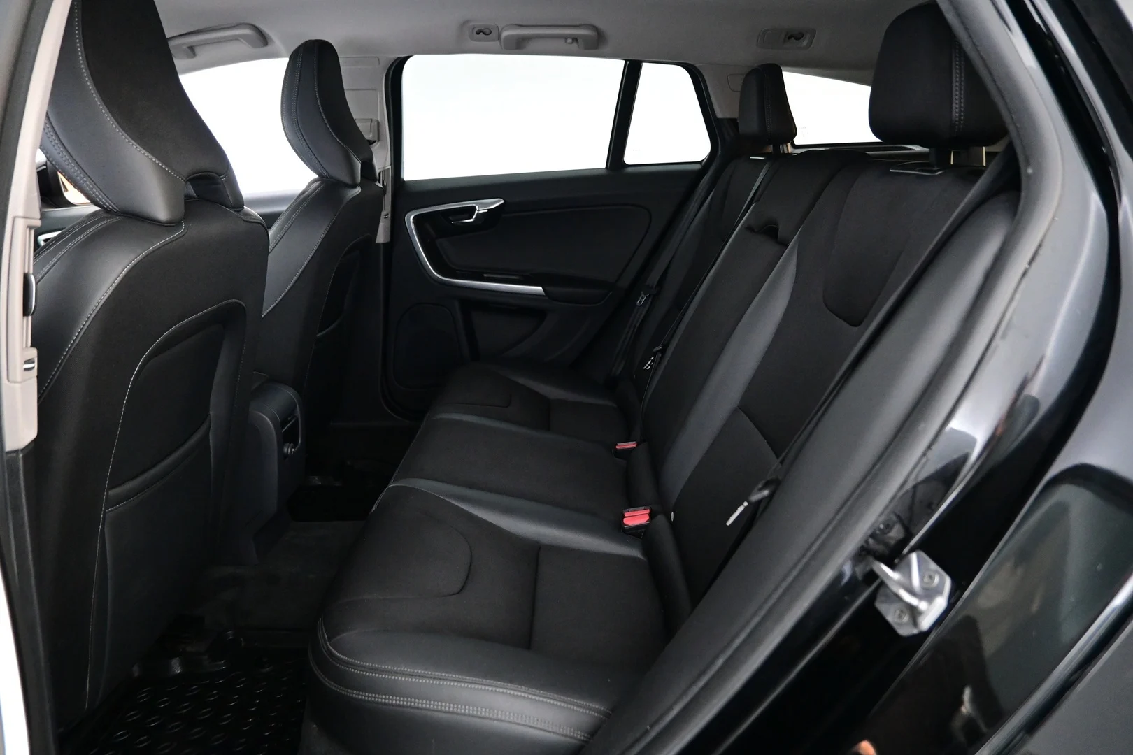 Car Image - 3ykHvY5HRhOkiptwQJZBFH