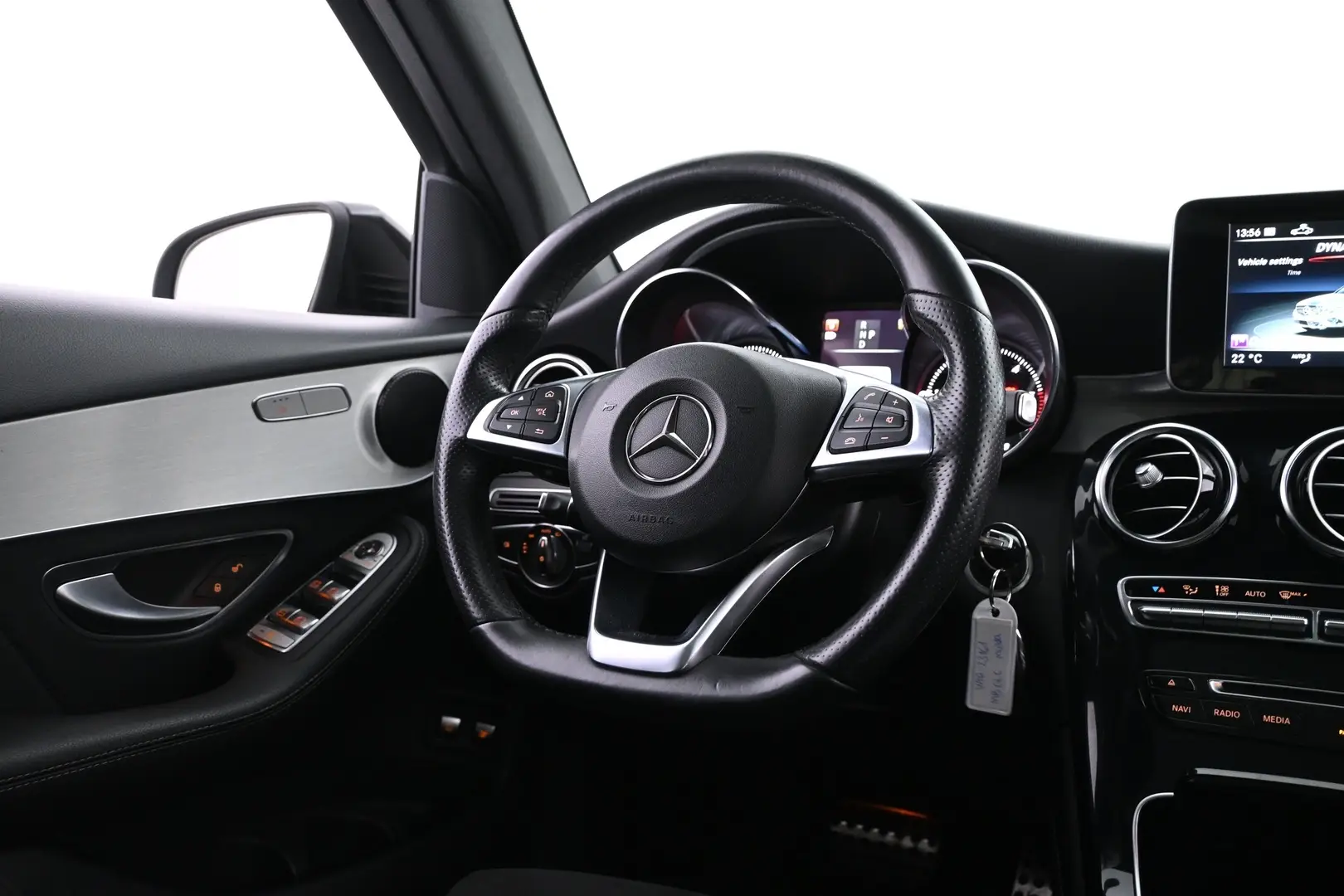 Car Image - cl2Icri9YlUb72I7zpfOd
