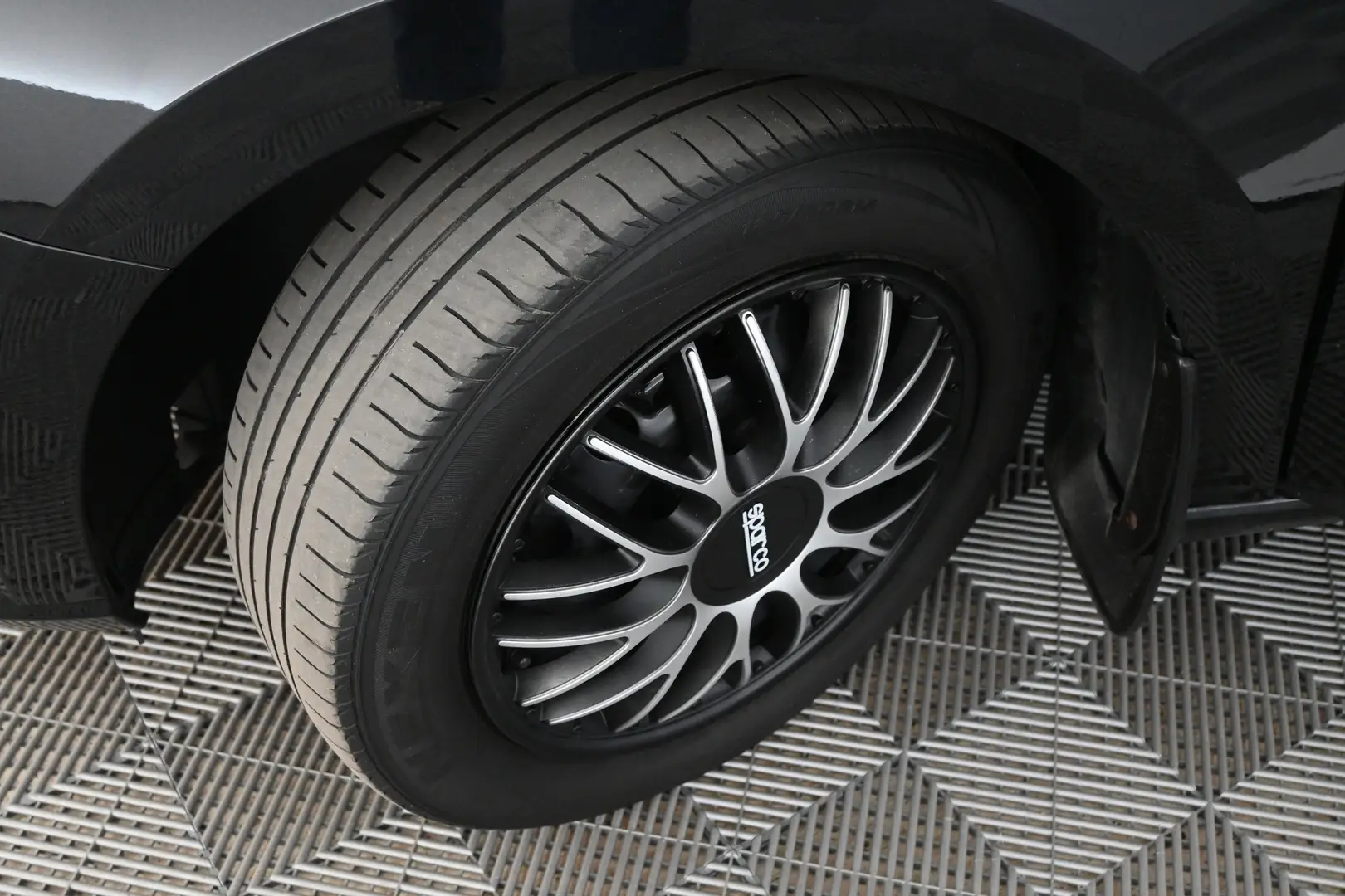 Car Image - ElVHj4VRRE6tH3tTio58G