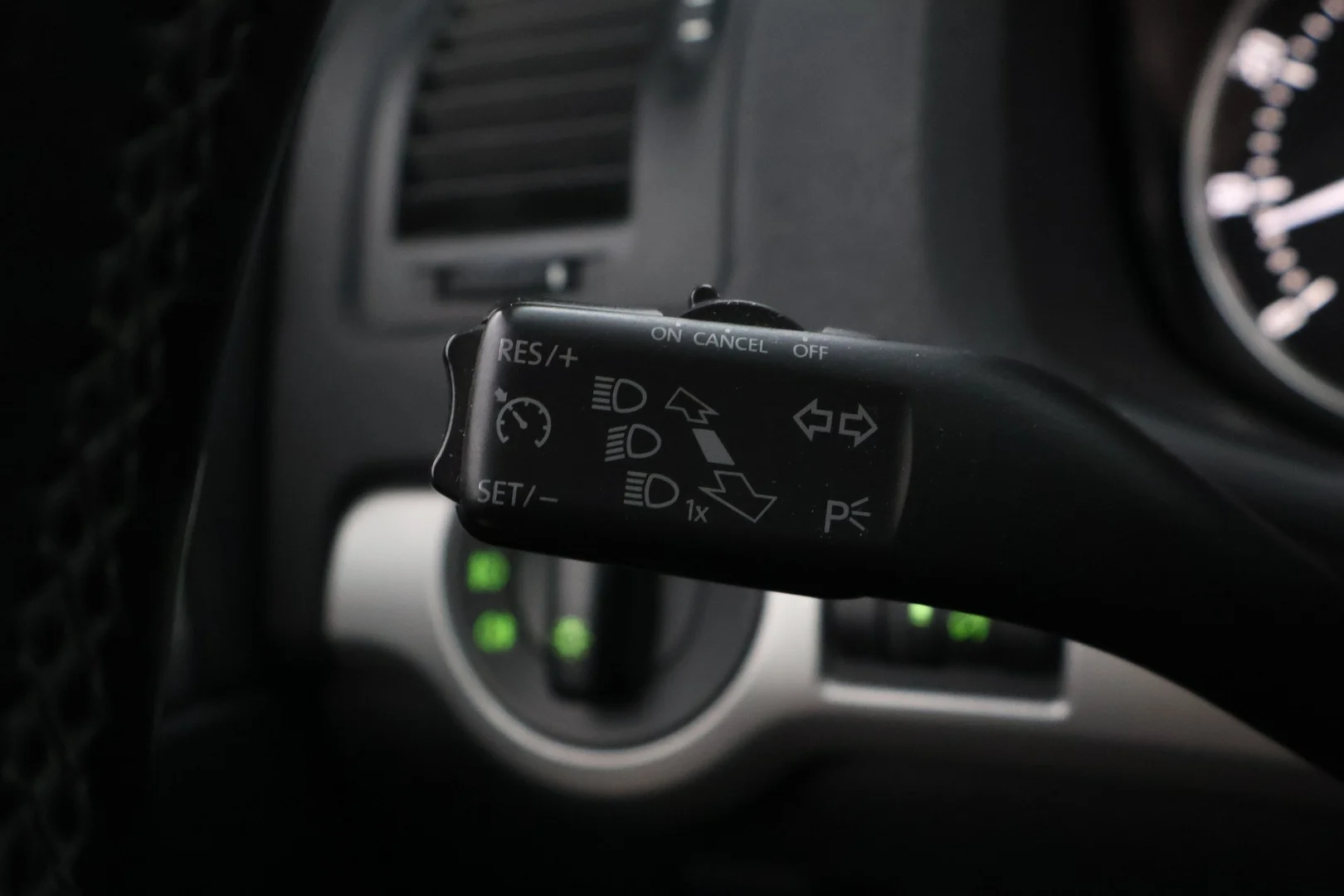 Car Image - 3x04zYo196vkSI47bfll2T