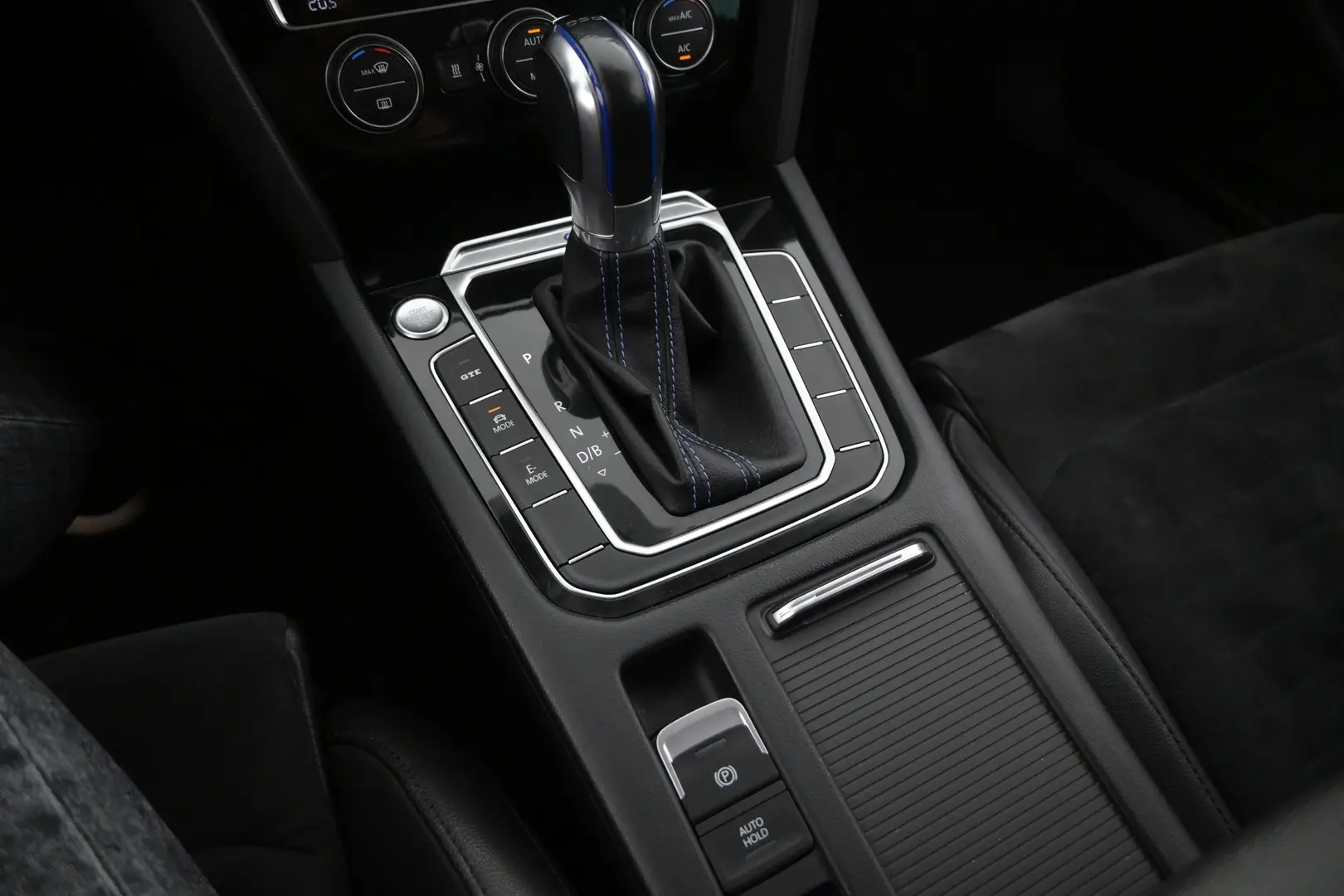 Car Image - 6SVpV2hiP0aGTcV6n4E7Qf