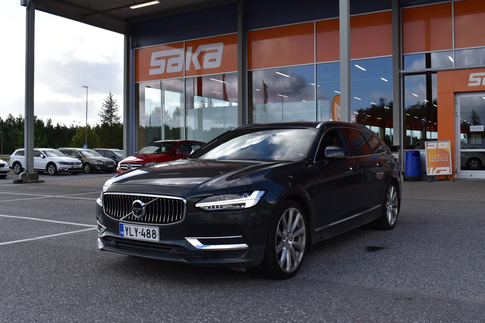 Car Image - 3XYsnNx7mz4e9D24DQNjsf