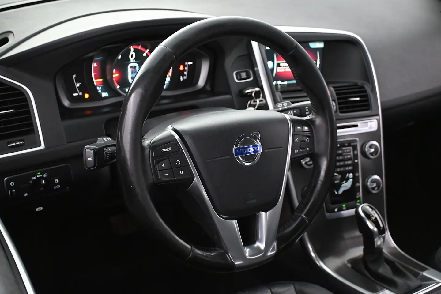 Car Image - qebHeb319IC7tY91RG3AU
